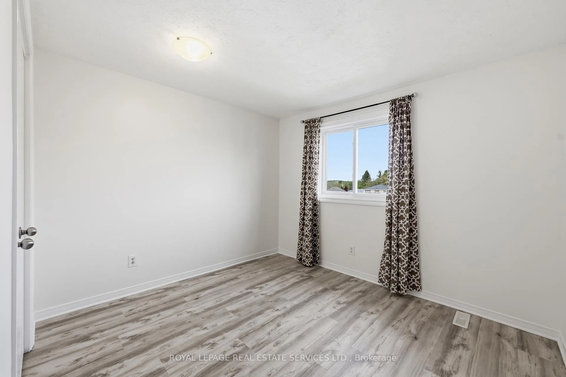 Photo 18 of 46 Lisbon Pines Drive, Cambridge, Little's Corners — HOMEH