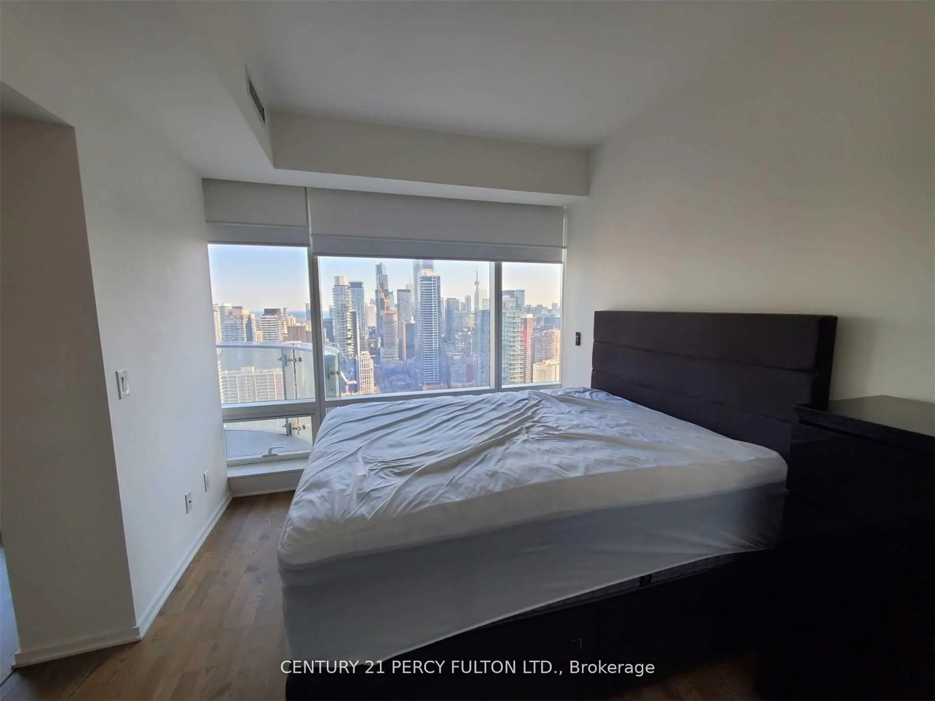 Photo 6 of Unit 3206, 1 Bloor Street, Toronto, Church-Yonge Corridor — HOMEH