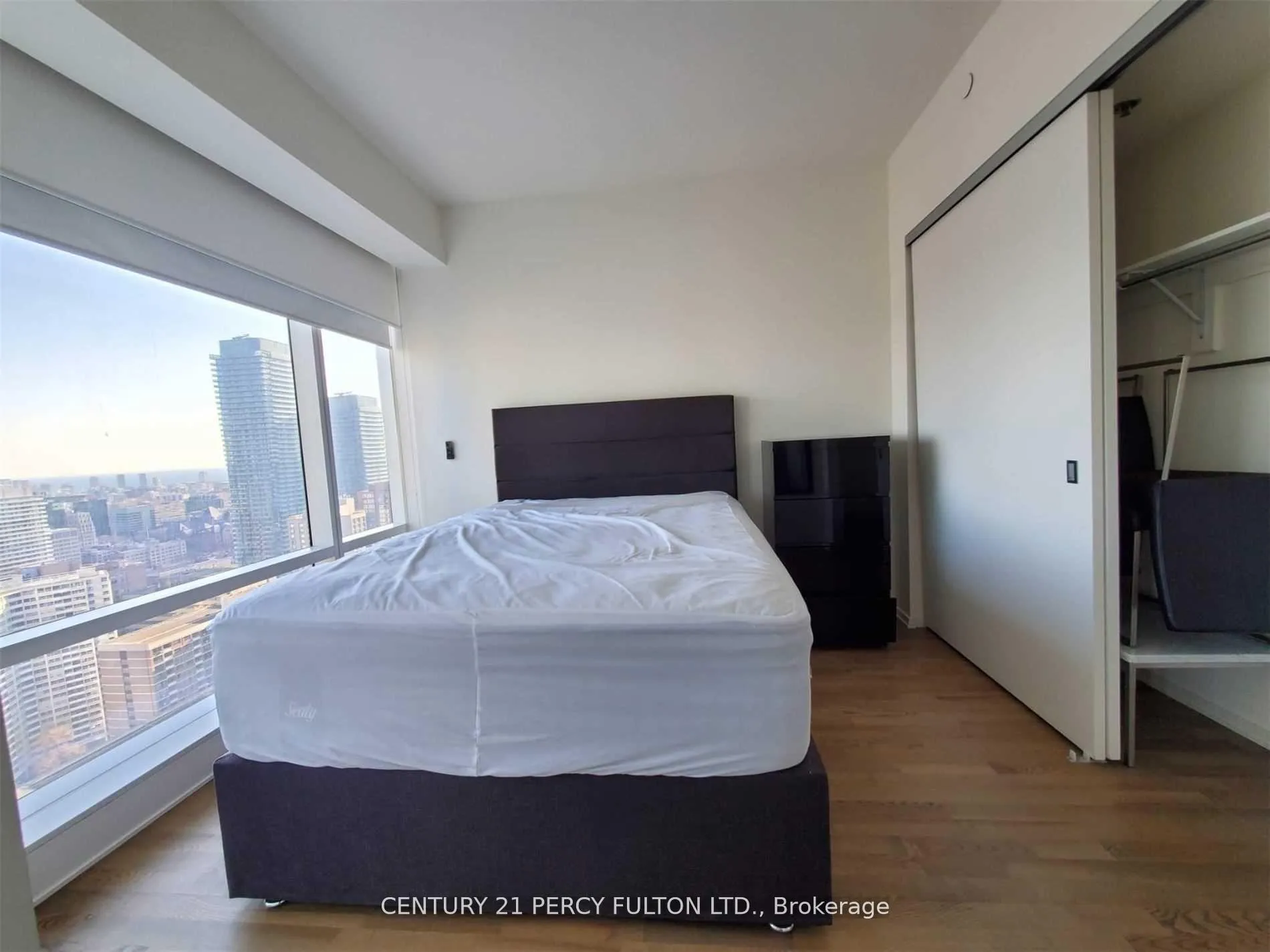Photo 7 of Unit 3206, 1 Bloor Street, Toronto, Church-Yonge Corridor — HOMEH