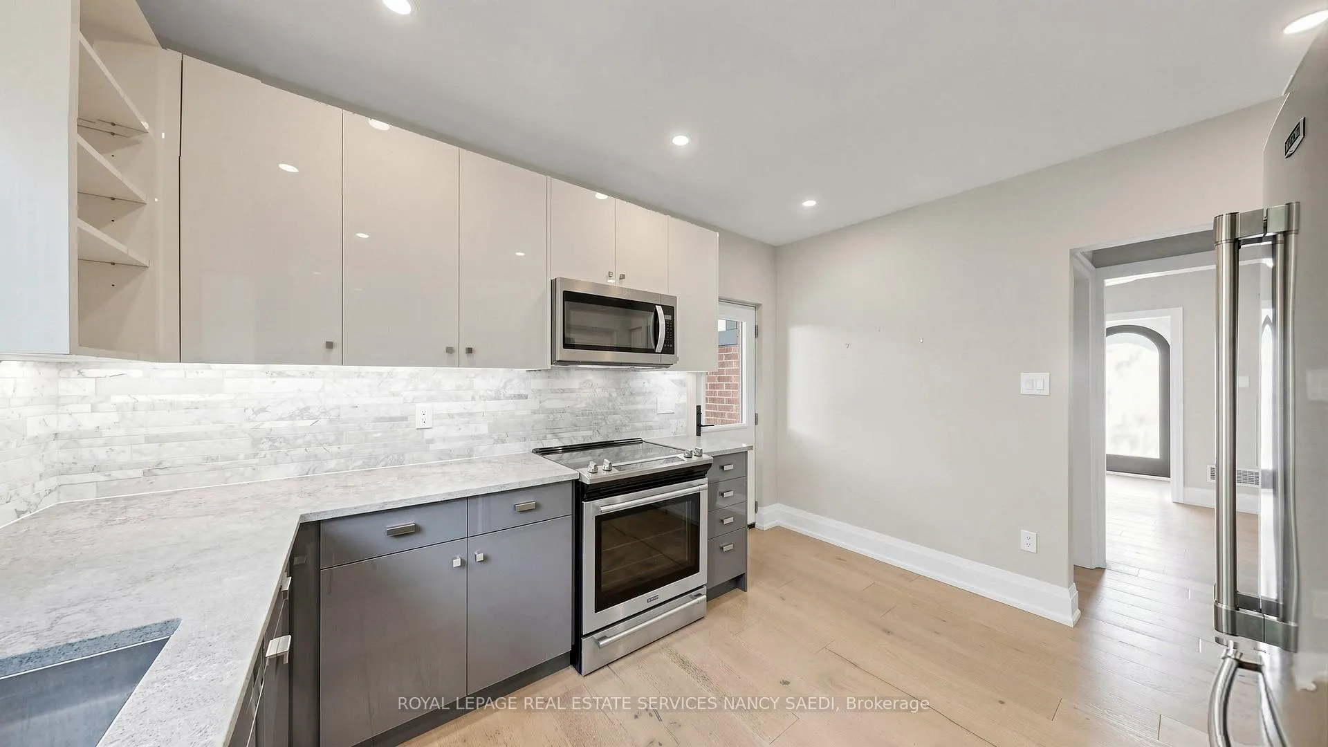 Photo 12 of 3 Oakwood Place, Hamilton, Westdale — HOMEH