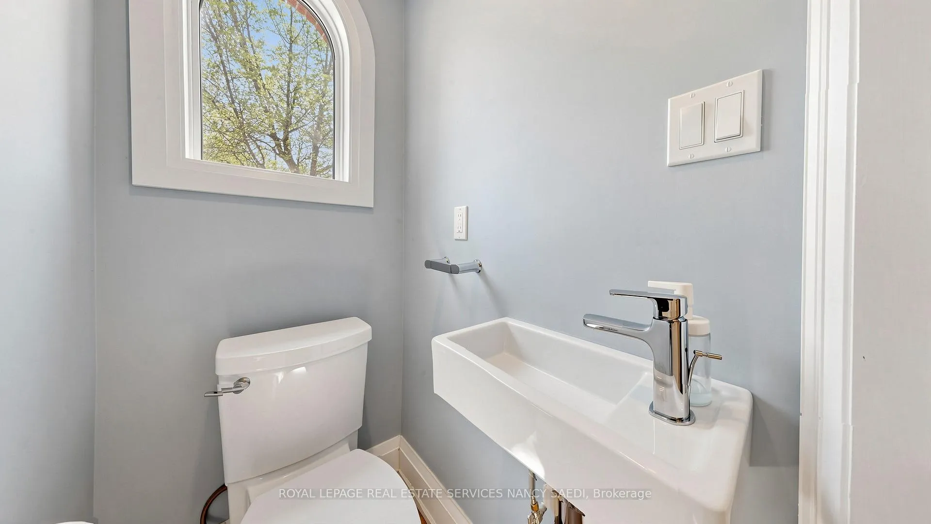 Photo 13 of 3 Oakwood Place, Hamilton, Westdale — HOMEH