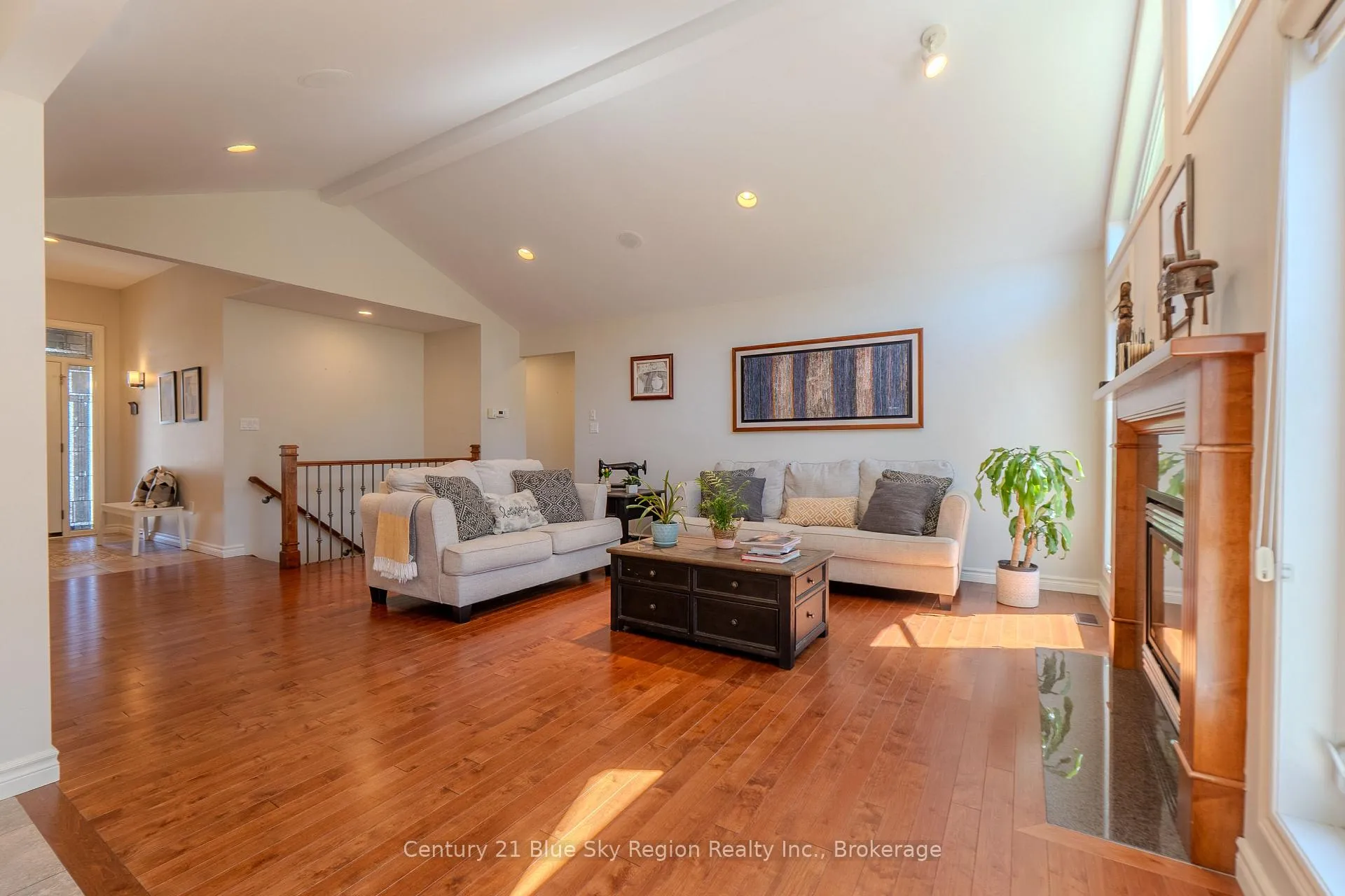 Photo 18 of 10 Linden Lane, North Bay, Widdifield — HOMEH