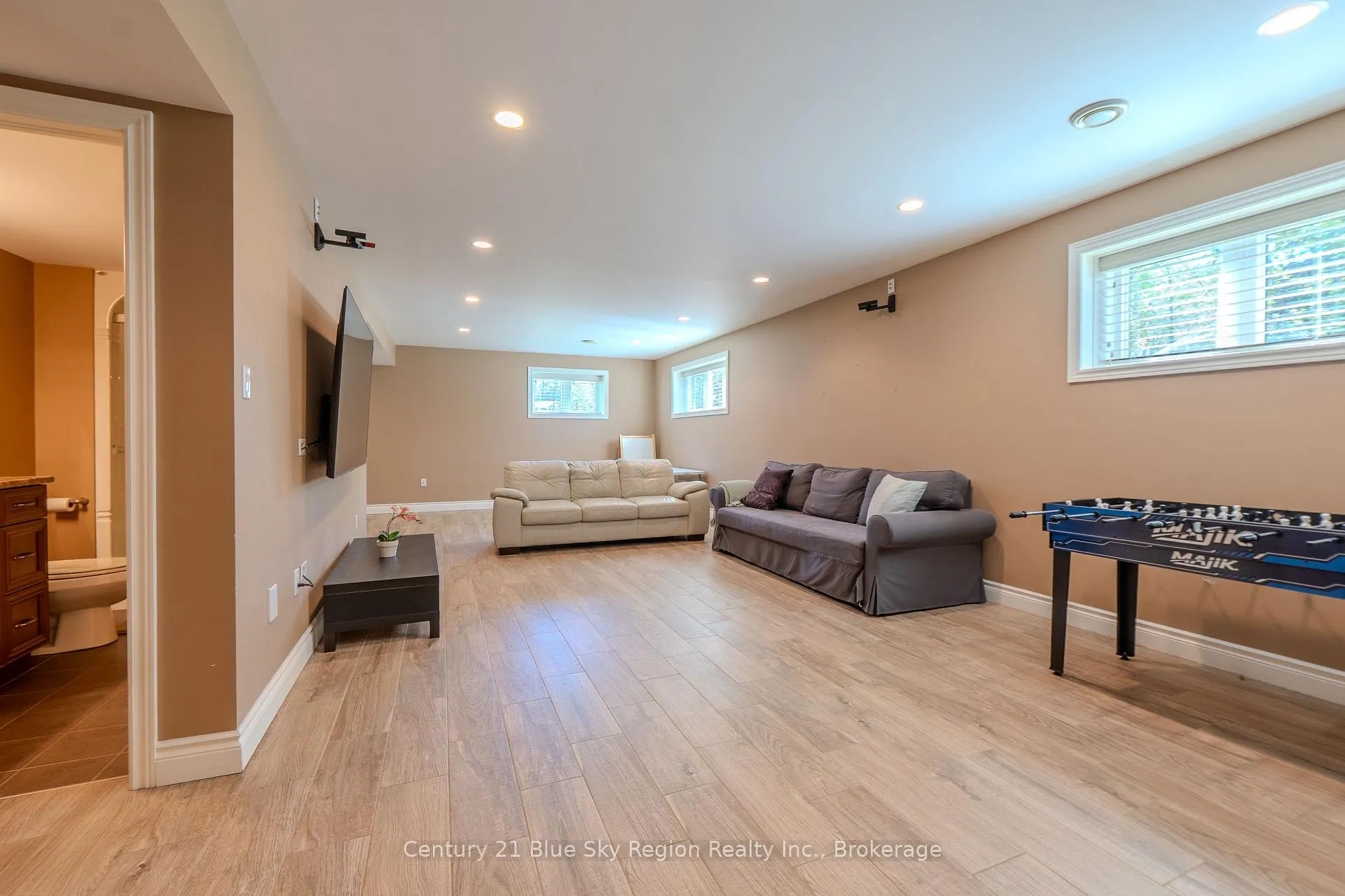 Photo 40 of 10 Linden Lane, North Bay, Widdifield — HOMEH