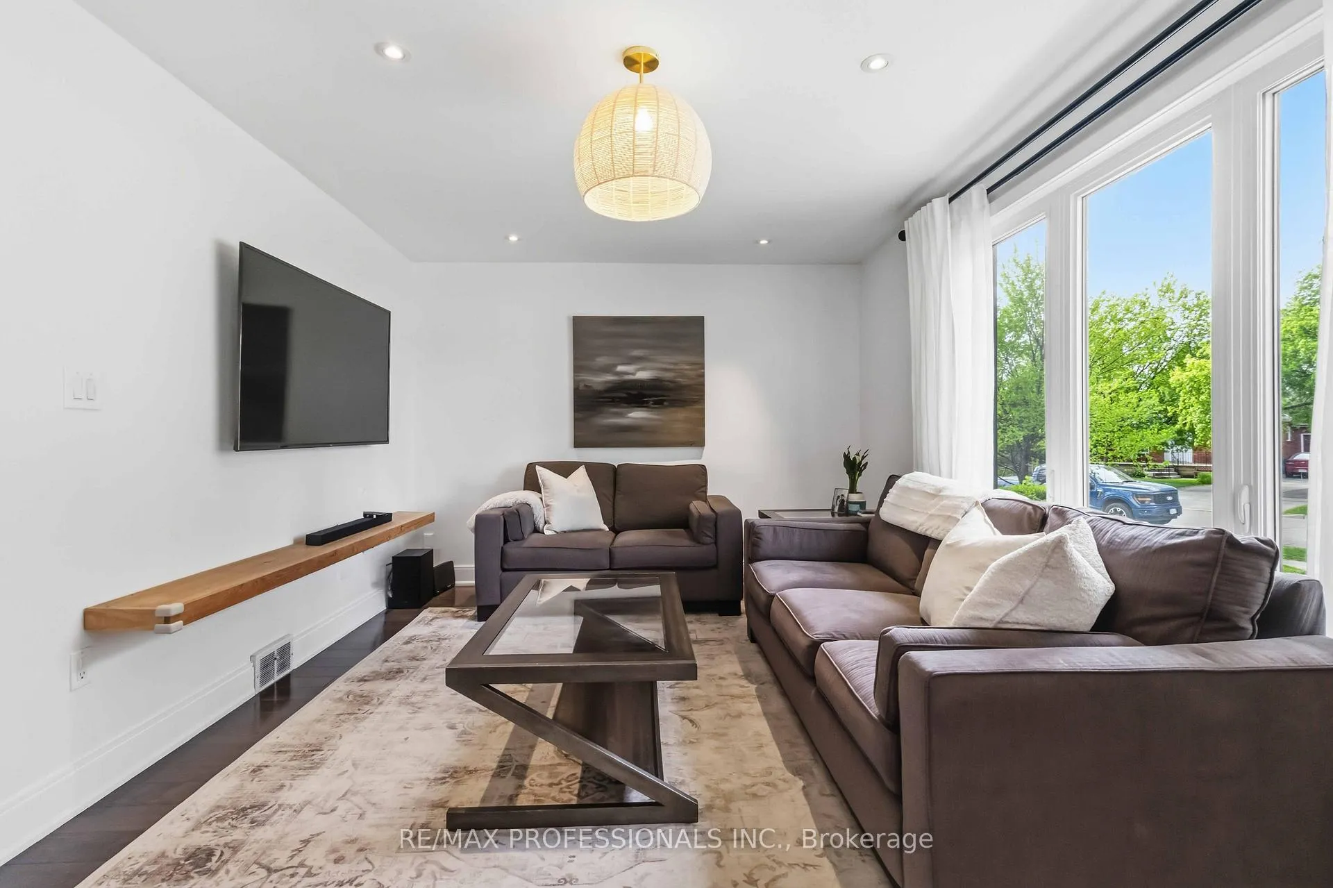 Photo 7 of 3 Snaresbrook Drive, Etobicoke, Rexdale-Kipling — HOMEH