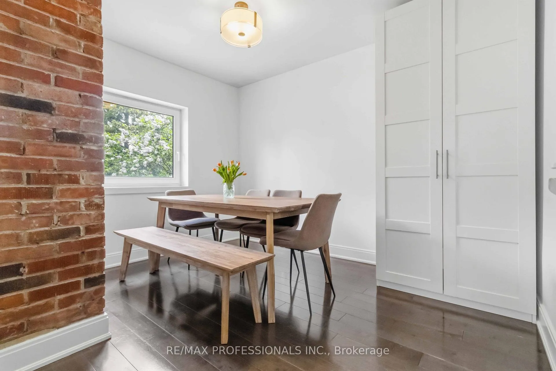 Photo 9 of 3 Snaresbrook Drive, Etobicoke, Rexdale-Kipling — HOMEH
