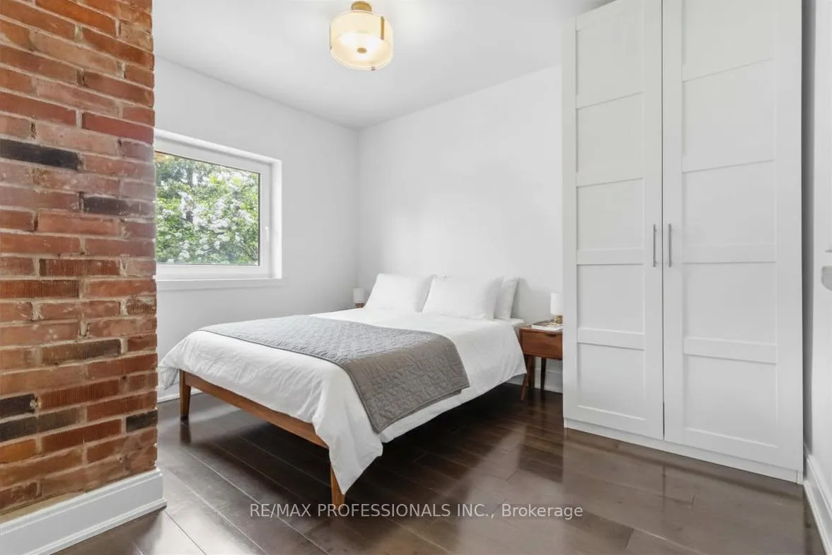 Photo 14 of 3 Snaresbrook Drive, Etobicoke, Rexdale-Kipling — HOMEH