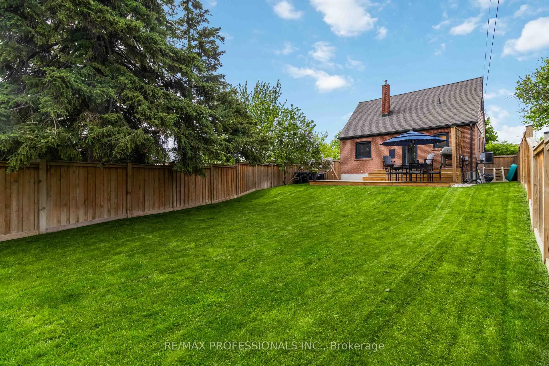 Photo 22 of 3 Snaresbrook Drive, Etobicoke, Rexdale-Kipling — HOMEH