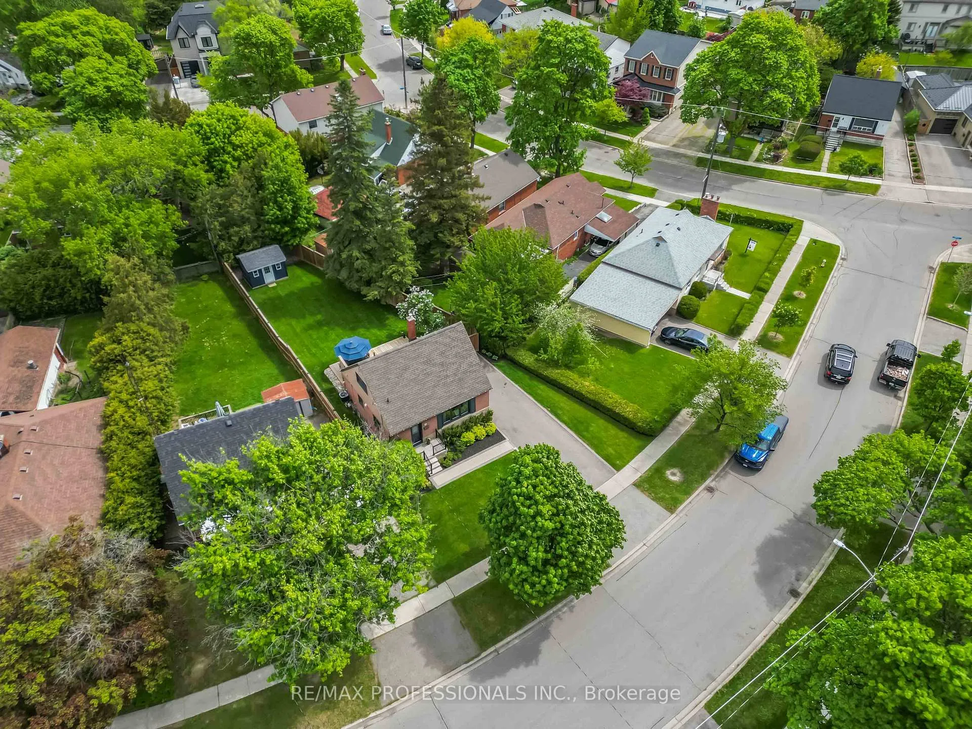 Photo 25 of 3 Snaresbrook Drive, Etobicoke, Rexdale-Kipling — HOMEH