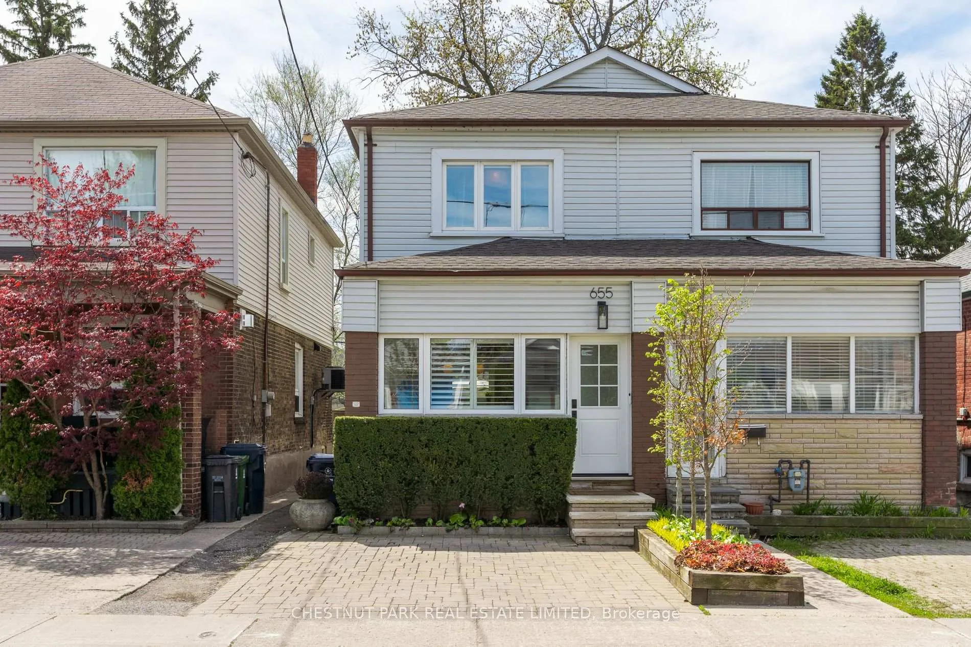 Photo 3 of 655 Mortimer Avenue, Toronto, Danforth Village-East York — HOMEH