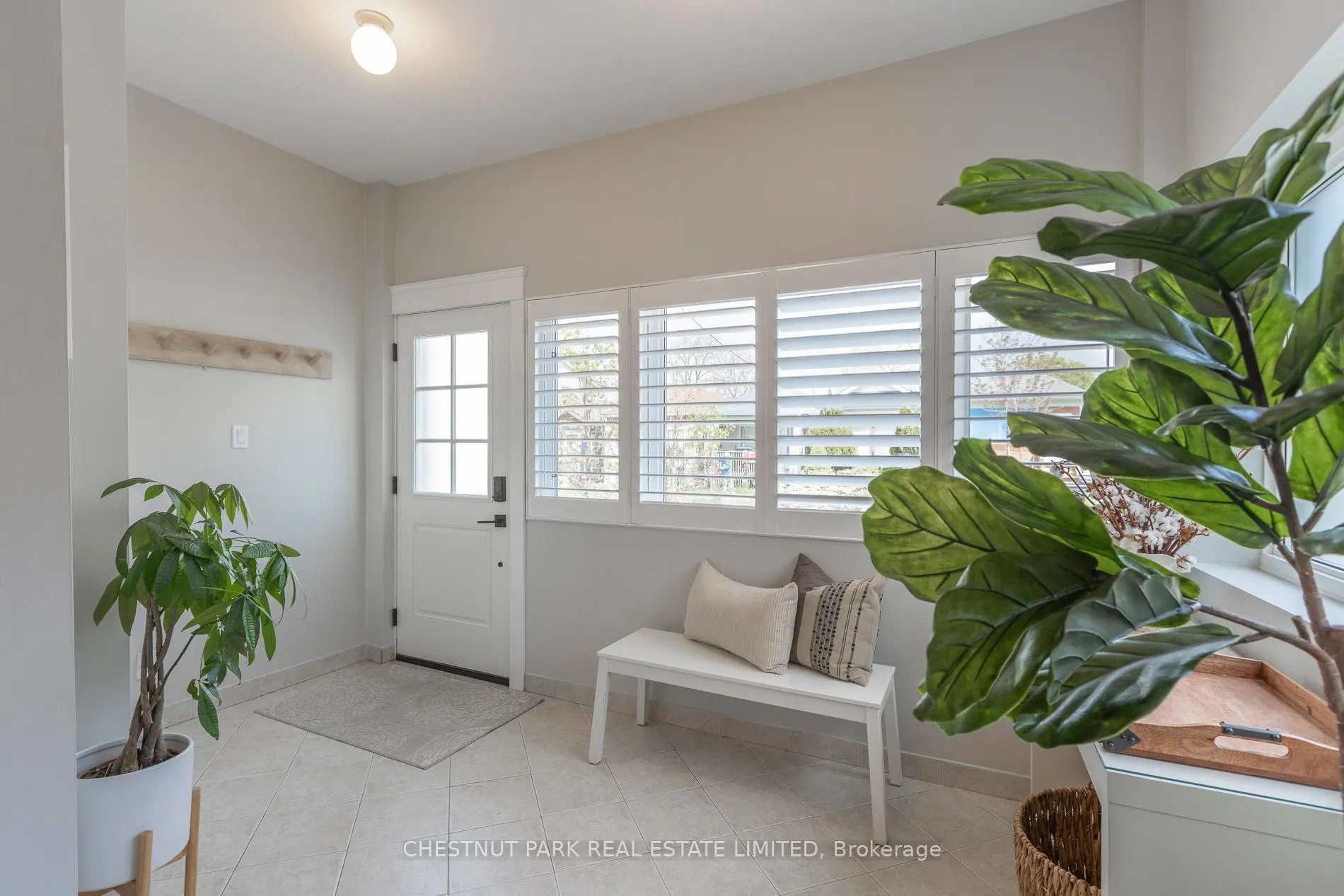 Photo 5 of 655 Mortimer Avenue, Toronto, Danforth Village-East York — HOMEH