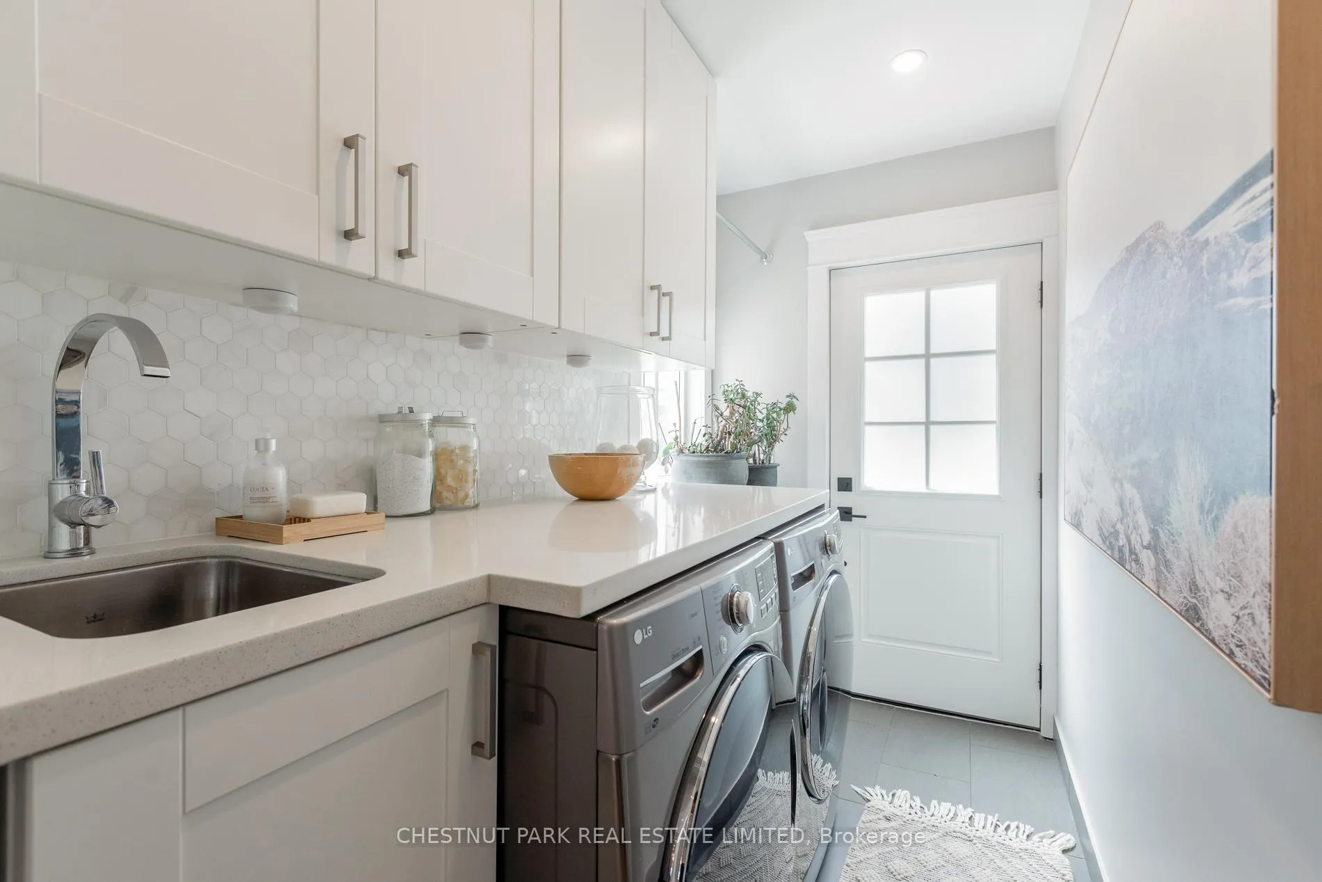 Photo 12 of 655 Mortimer Avenue, Toronto, Danforth Village-East York — HOMEH