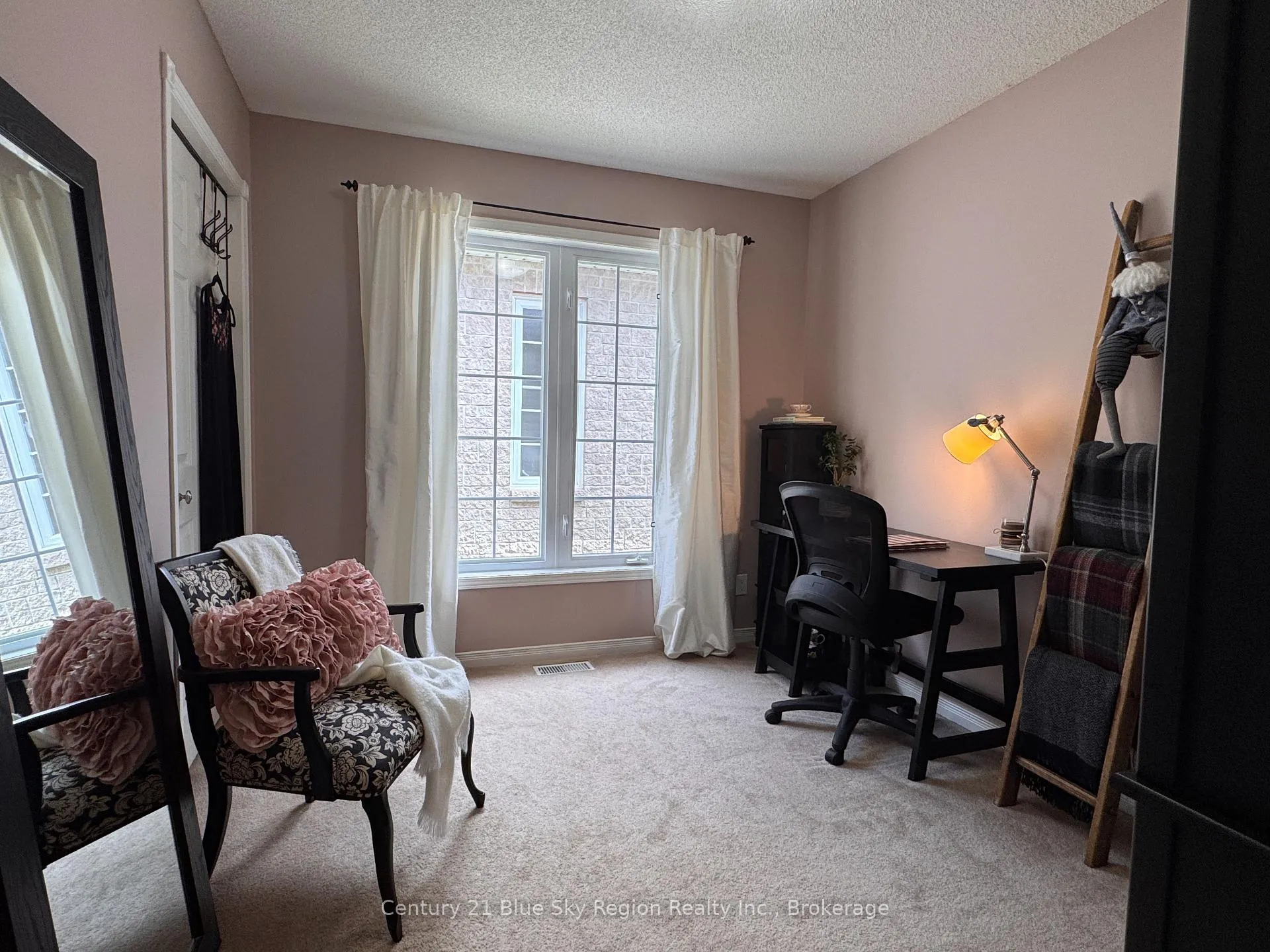 Photo 13 of 125 Bain Drive, North Bay, Airport — HOMEH