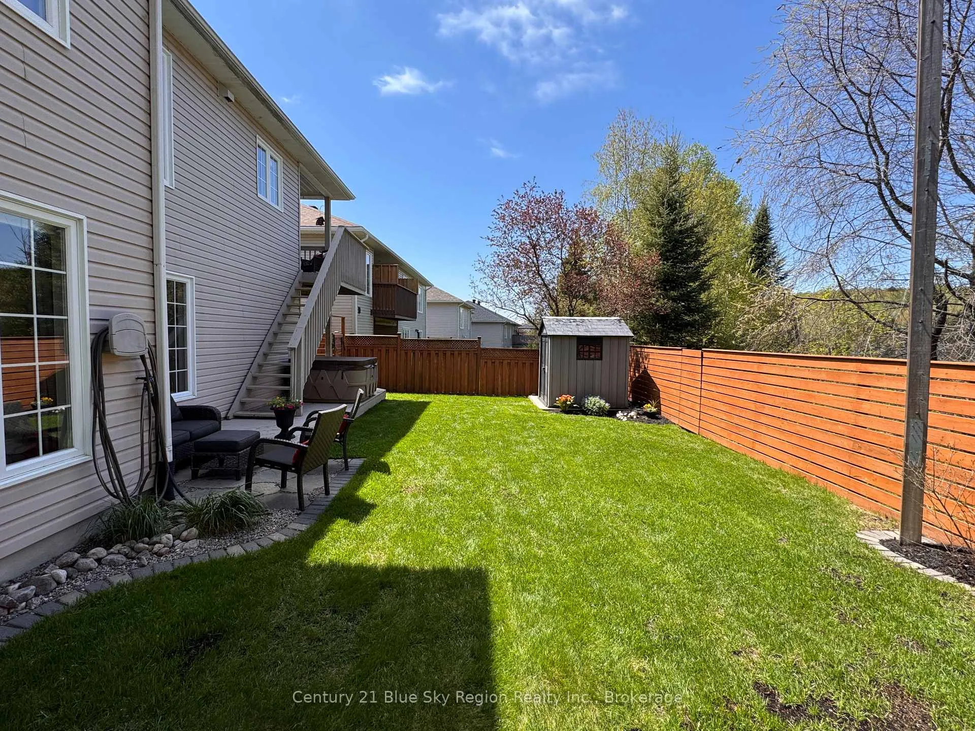 Photo 29 of 125 Bain Drive, North Bay, Airport — HOMEH