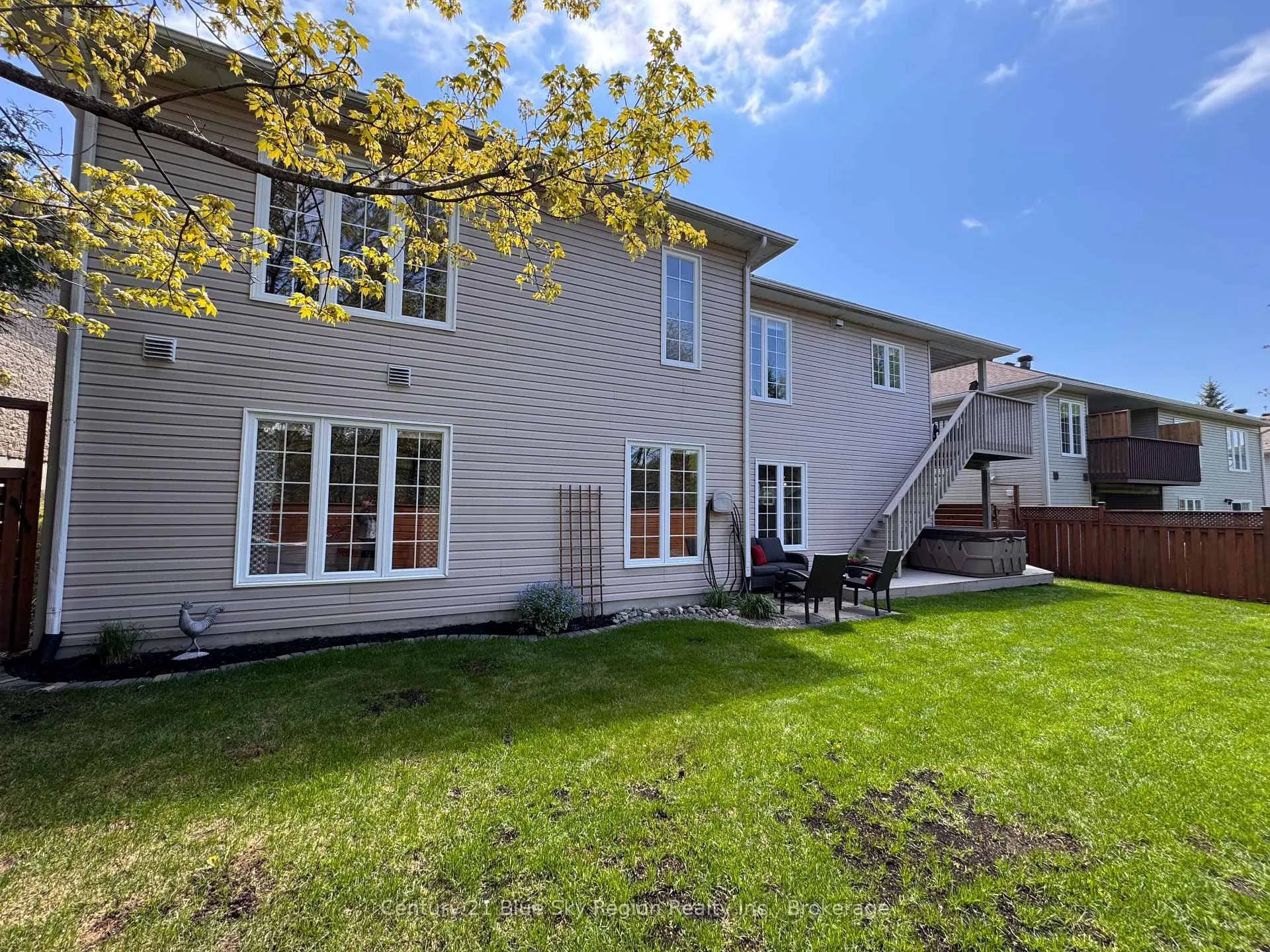 Photo 30 of 125 Bain Drive, North Bay, Airport — HOMEH