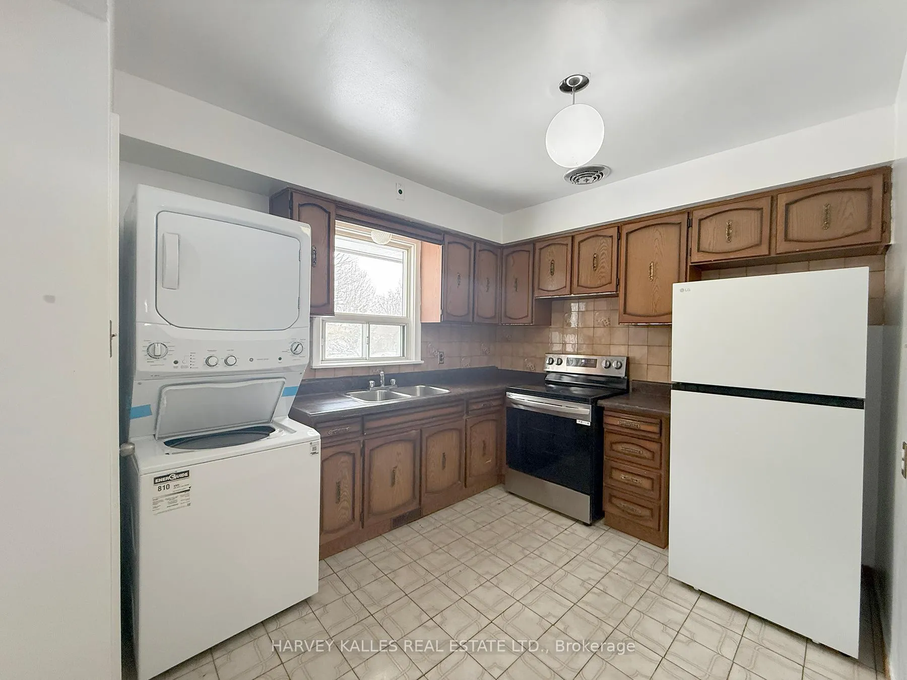 Photo 5 of 214 Dixon Road, Etobicoke, Kingsview Village-The Westway — HOMEH