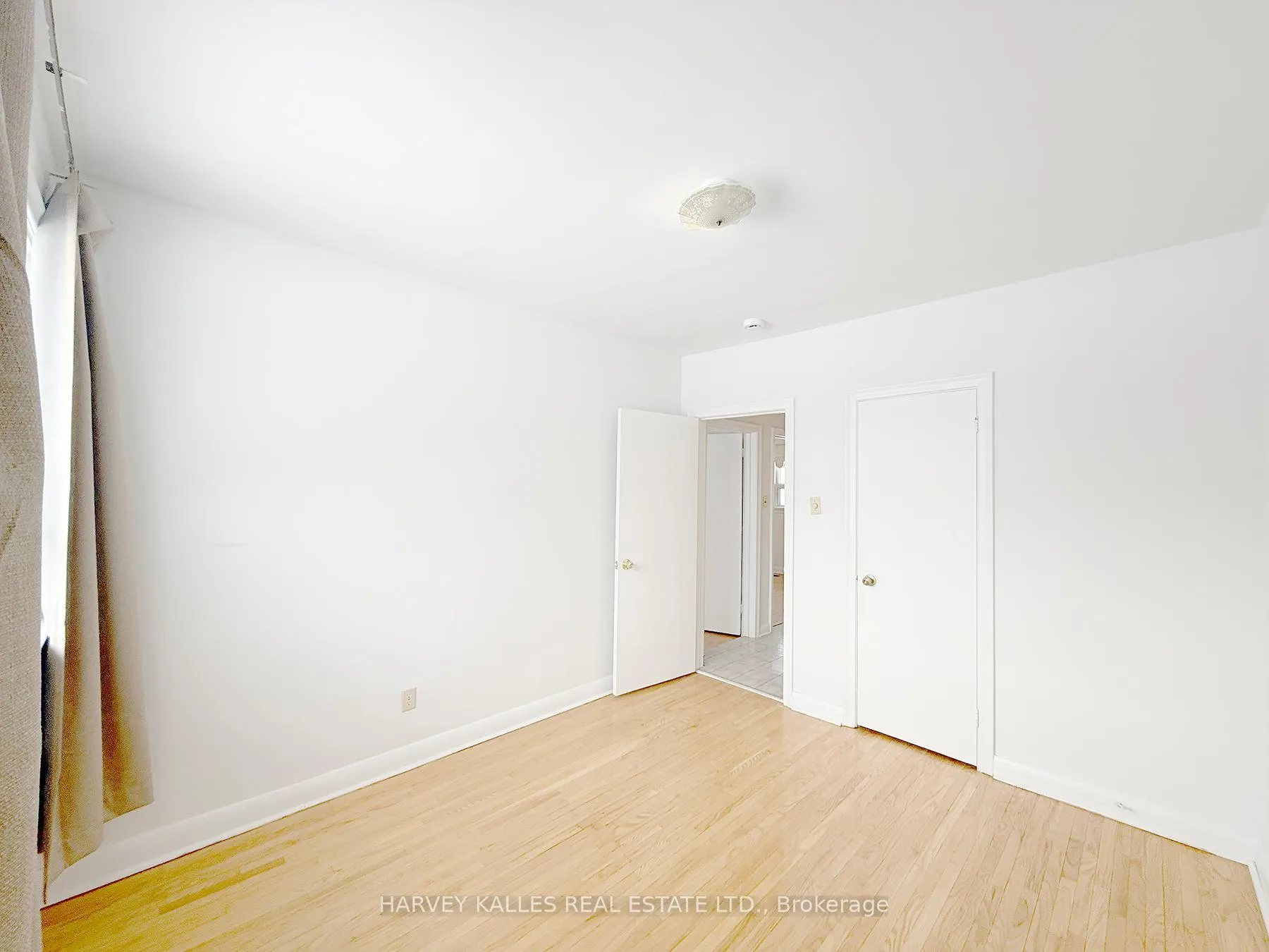 Photo 11 of 214 Dixon Road, Etobicoke, Kingsview Village-The Westway — HOMEH