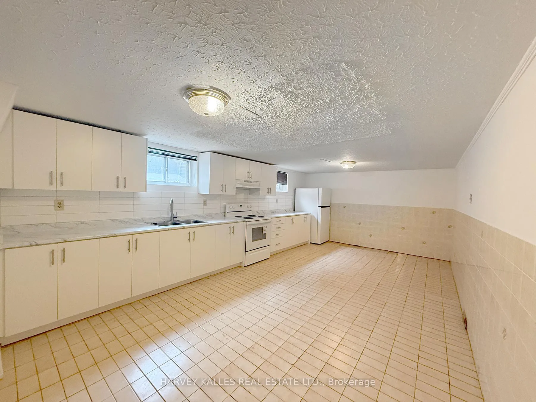 Photo 12 of 214 Dixon Road, Etobicoke, Kingsview Village-The Westway — HOMEH