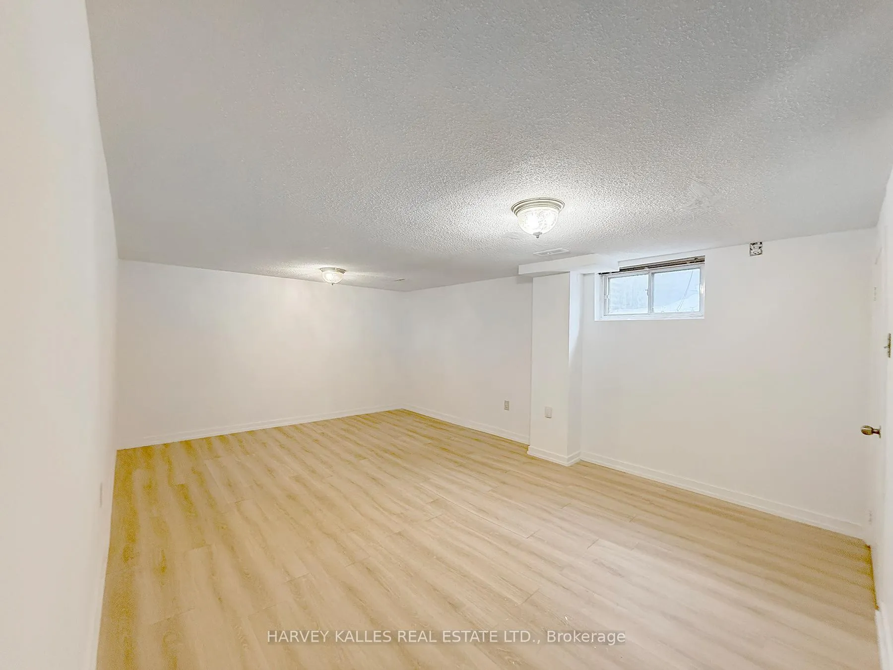 Photo 13 of 214 Dixon Road, Etobicoke, Kingsview Village-The Westway — HOMEH