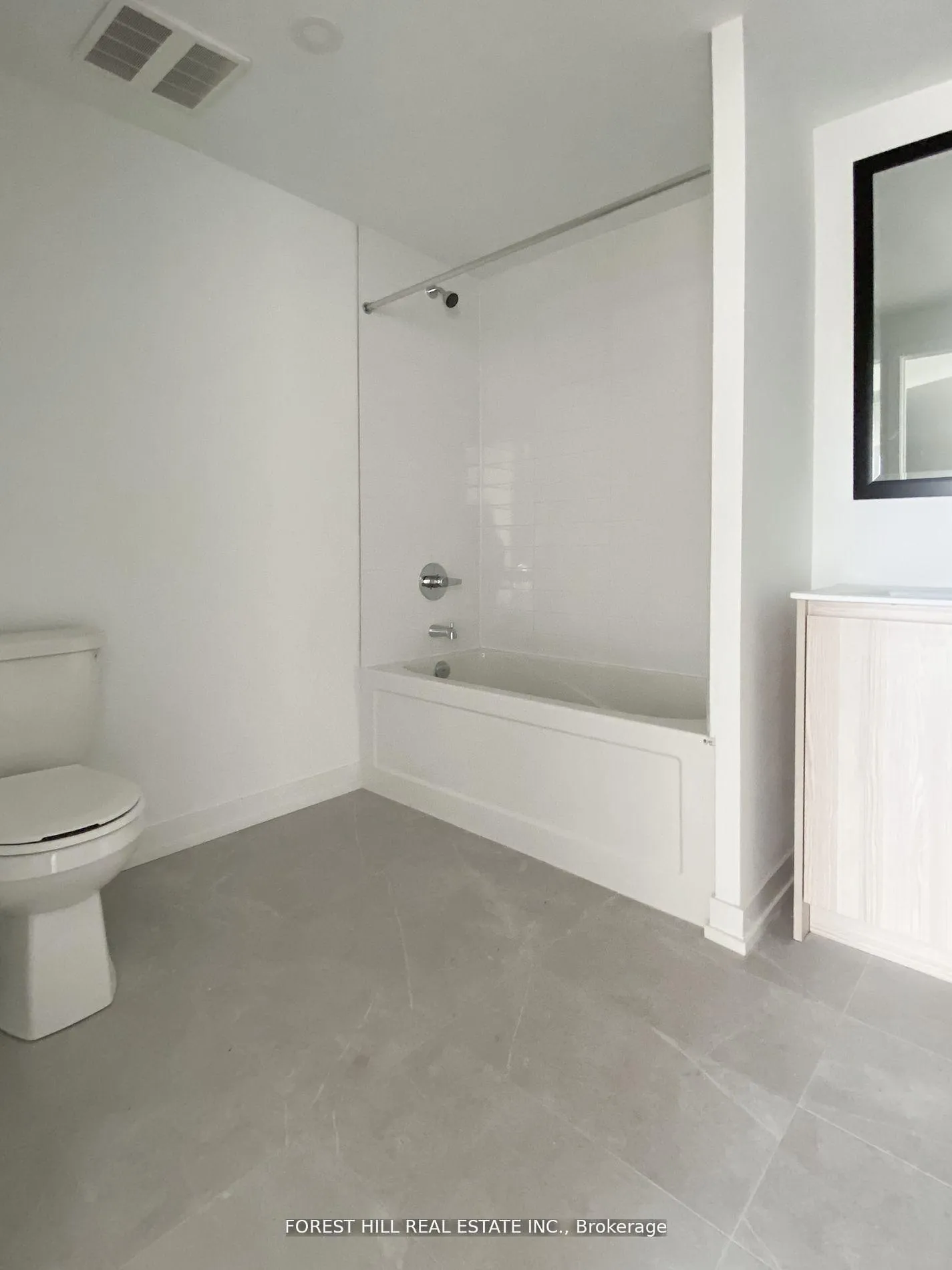 Photo 7 of Unit 309, 2000 Bathurst Street, Toronto, Humewood-Cedarvale — HOMEH