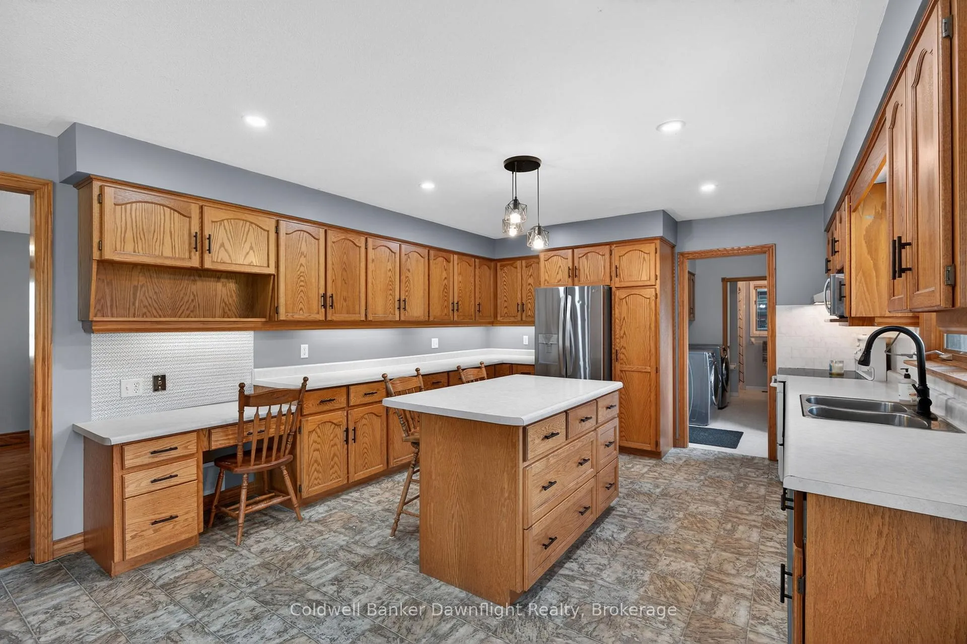 Photo 13 of 42633 Moncrieff Road, Morris Turnberry, Morris — HOMEH