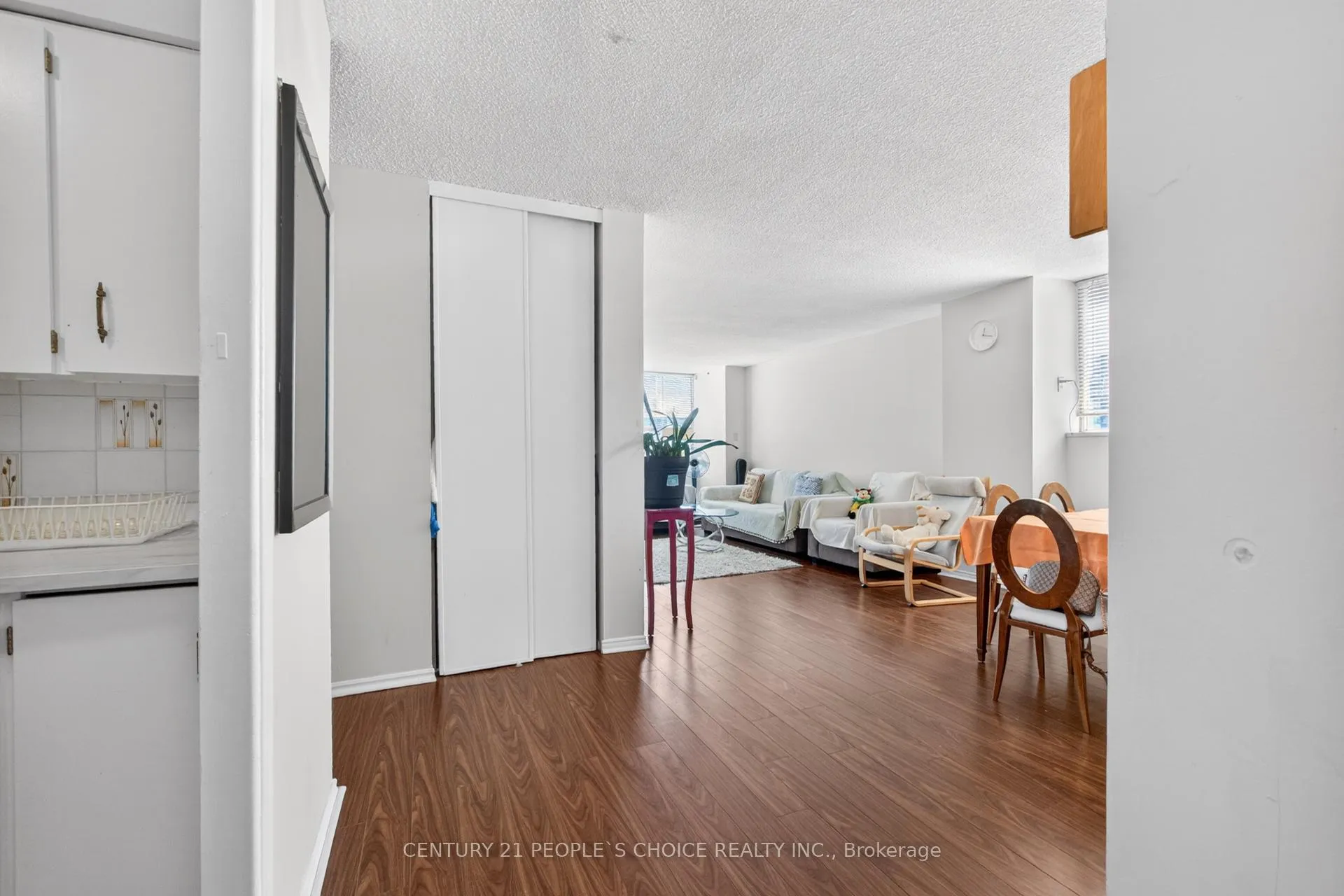 Photo 7 of Unit 601, 340 Dixon Road, Etobicoke, Kingsview Village-The Westway — HOMEH