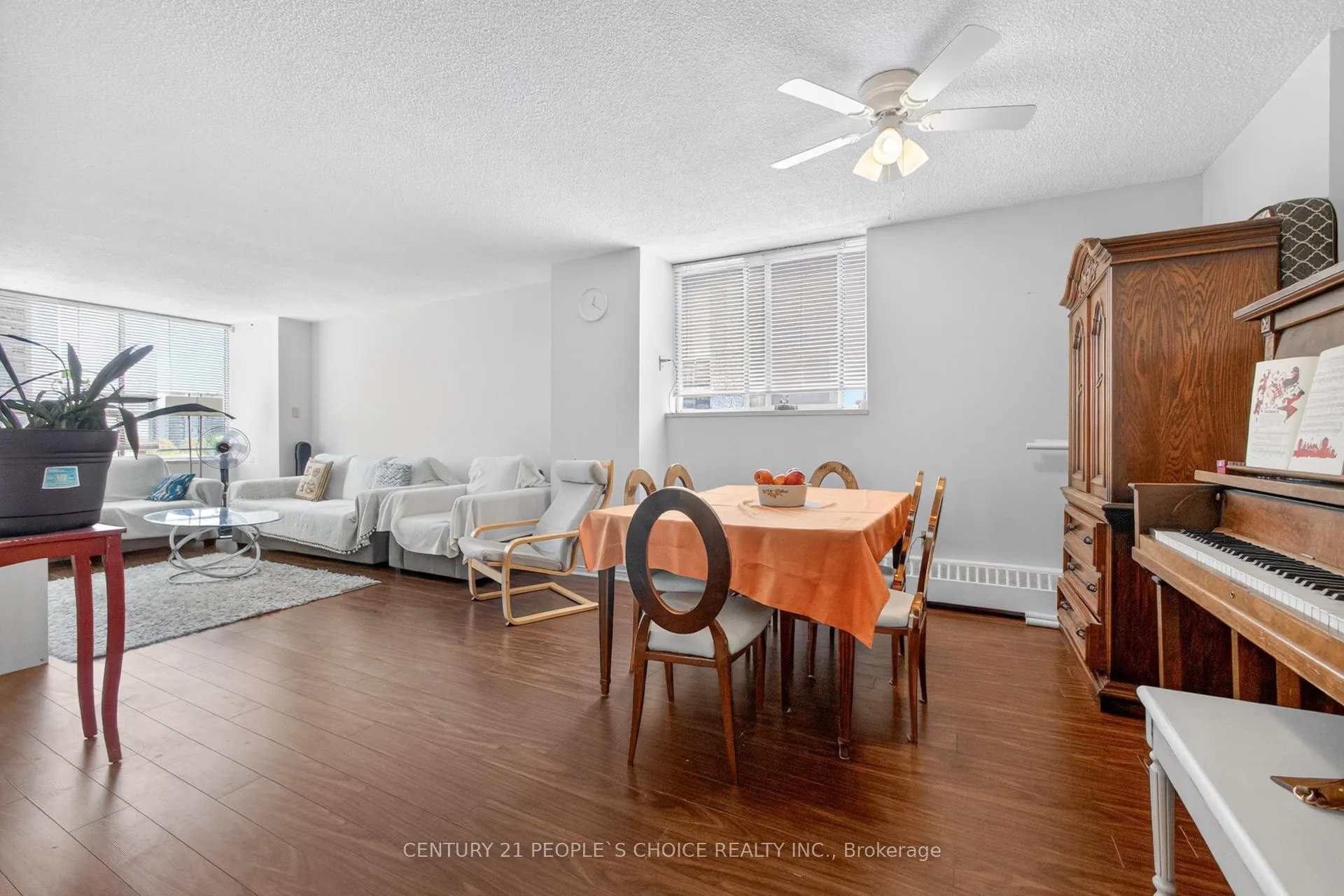Photo 8 of Unit 601, 340 Dixon Road, Etobicoke, Kingsview Village-The Westway — HOMEH