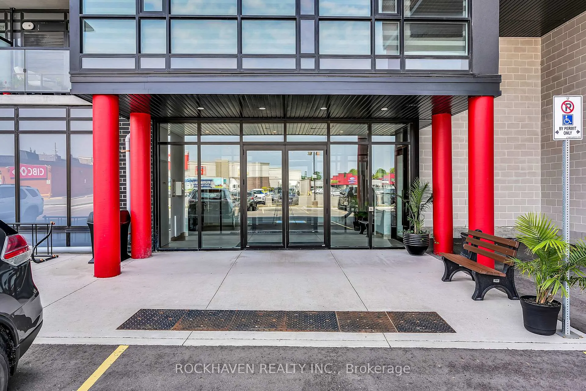Photo 2 of Unit 513, 5 Hamilton Street N, Hamilton, Waterdown — HOMEH