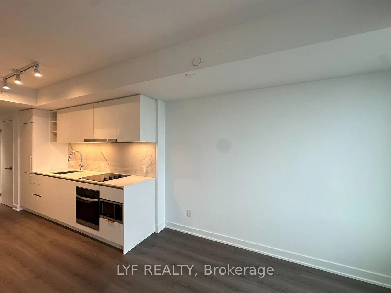 Photo 3 of Unit 4810, 8 Wellesley Street W, Toronto, Bay Street Corridor — HOMEH