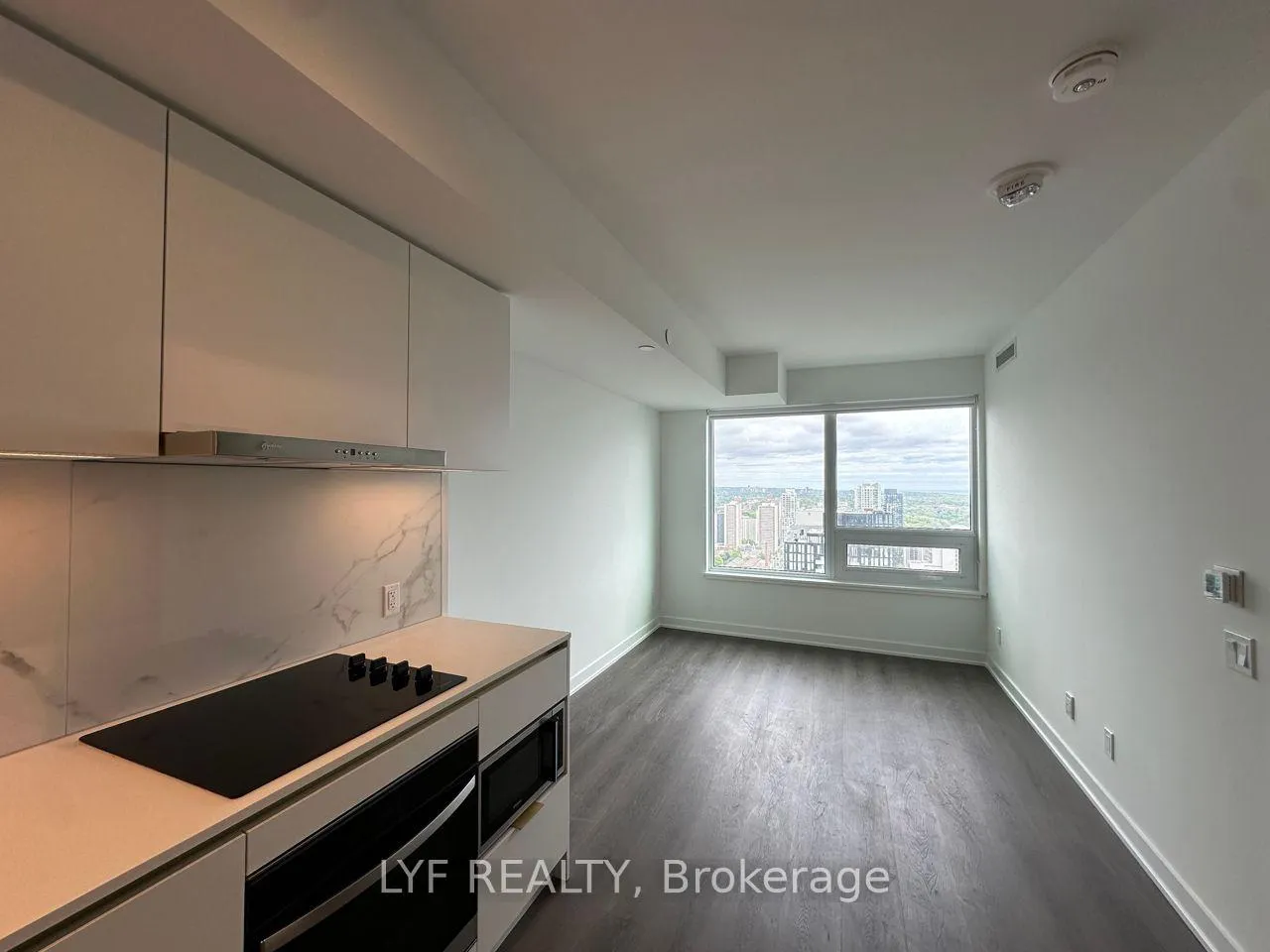 Photo 4 of Unit 4810, 8 Wellesley Street W, Toronto, Bay Street Corridor — HOMEH