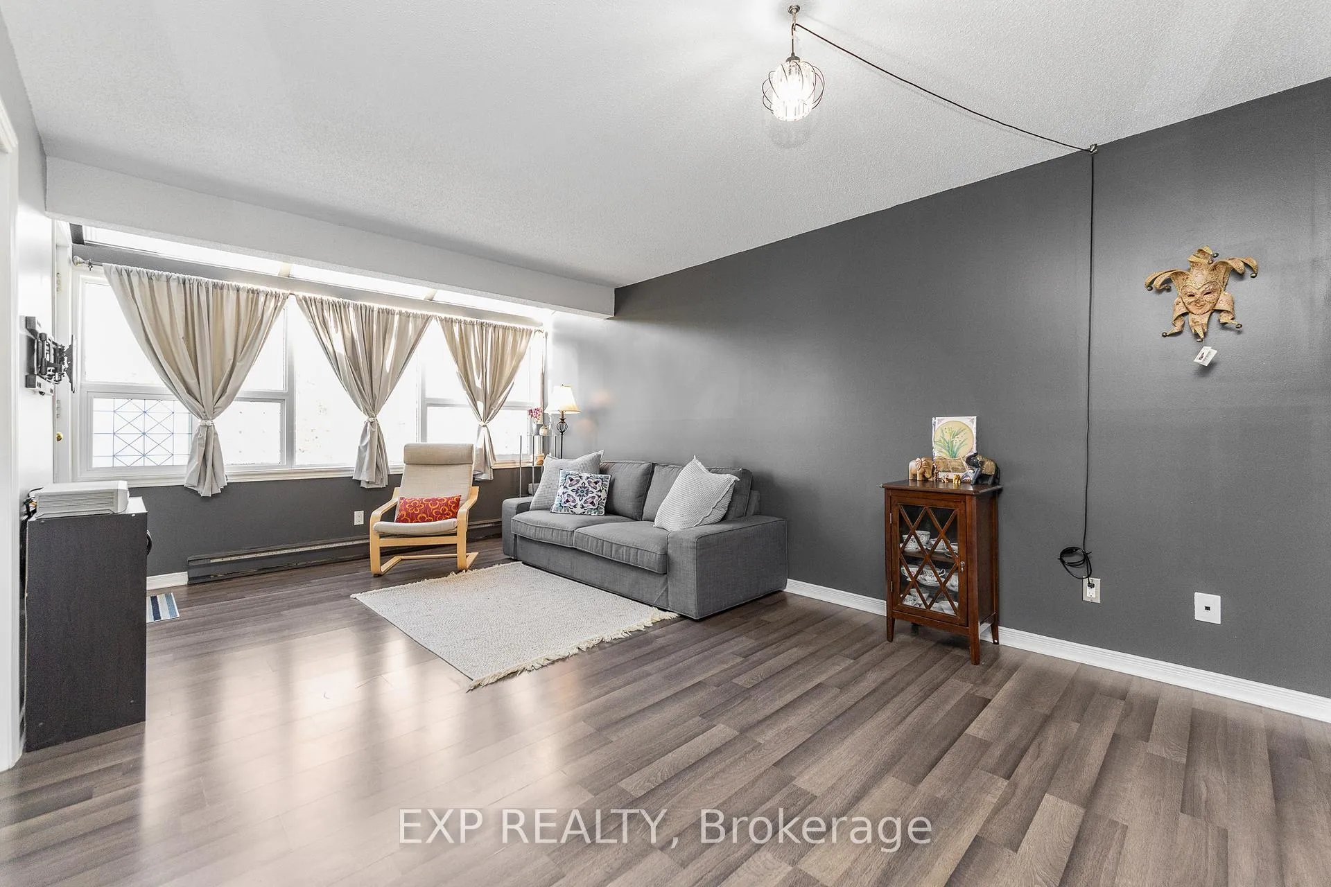 Photo 9 of Unit 305, 1490 Heron Road, Ottawa, Heron Gate — HOMEH