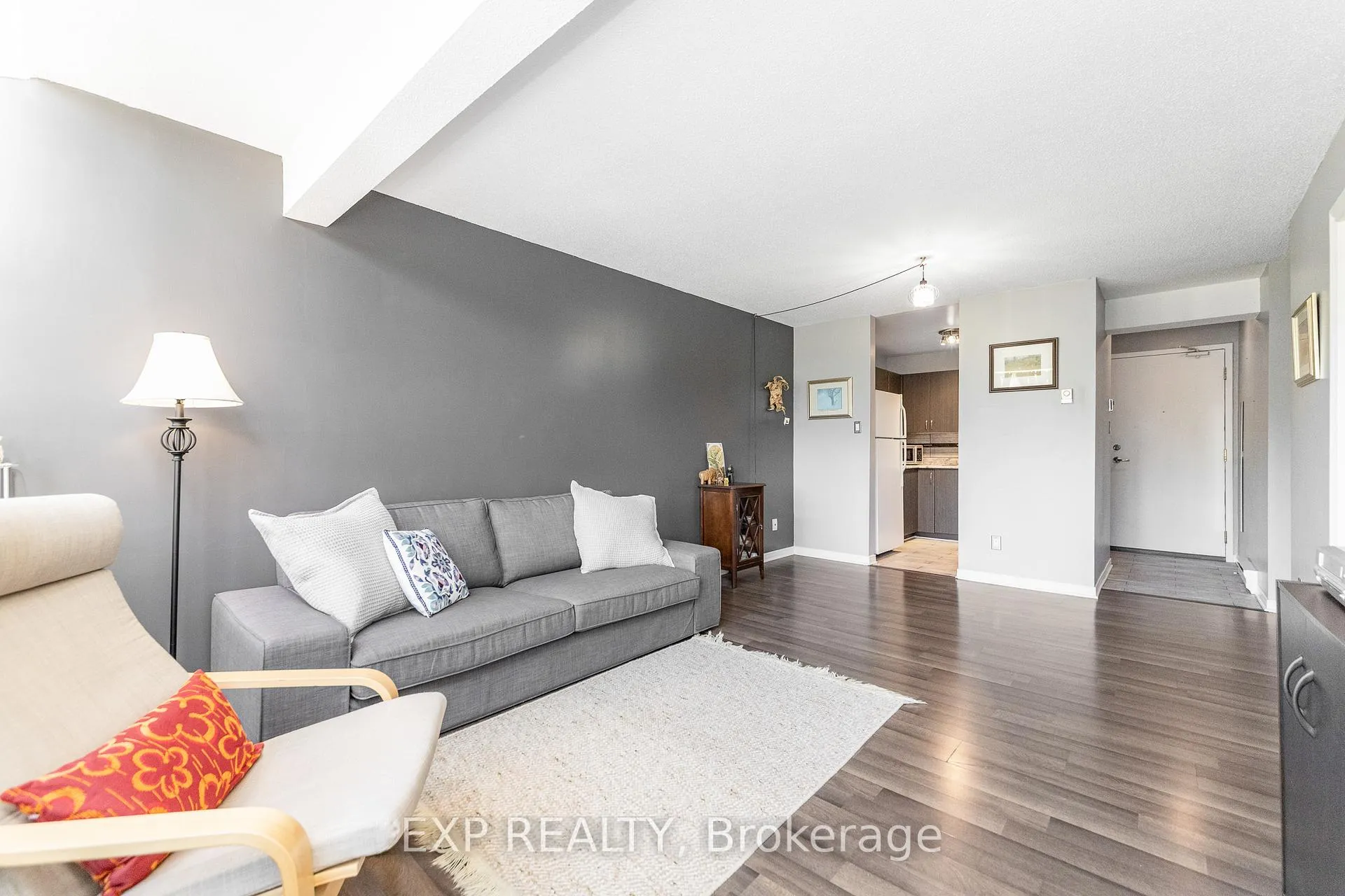 Photo 13 of Unit 305, 1490 Heron Road, Ottawa, Heron Gate — HOMEH