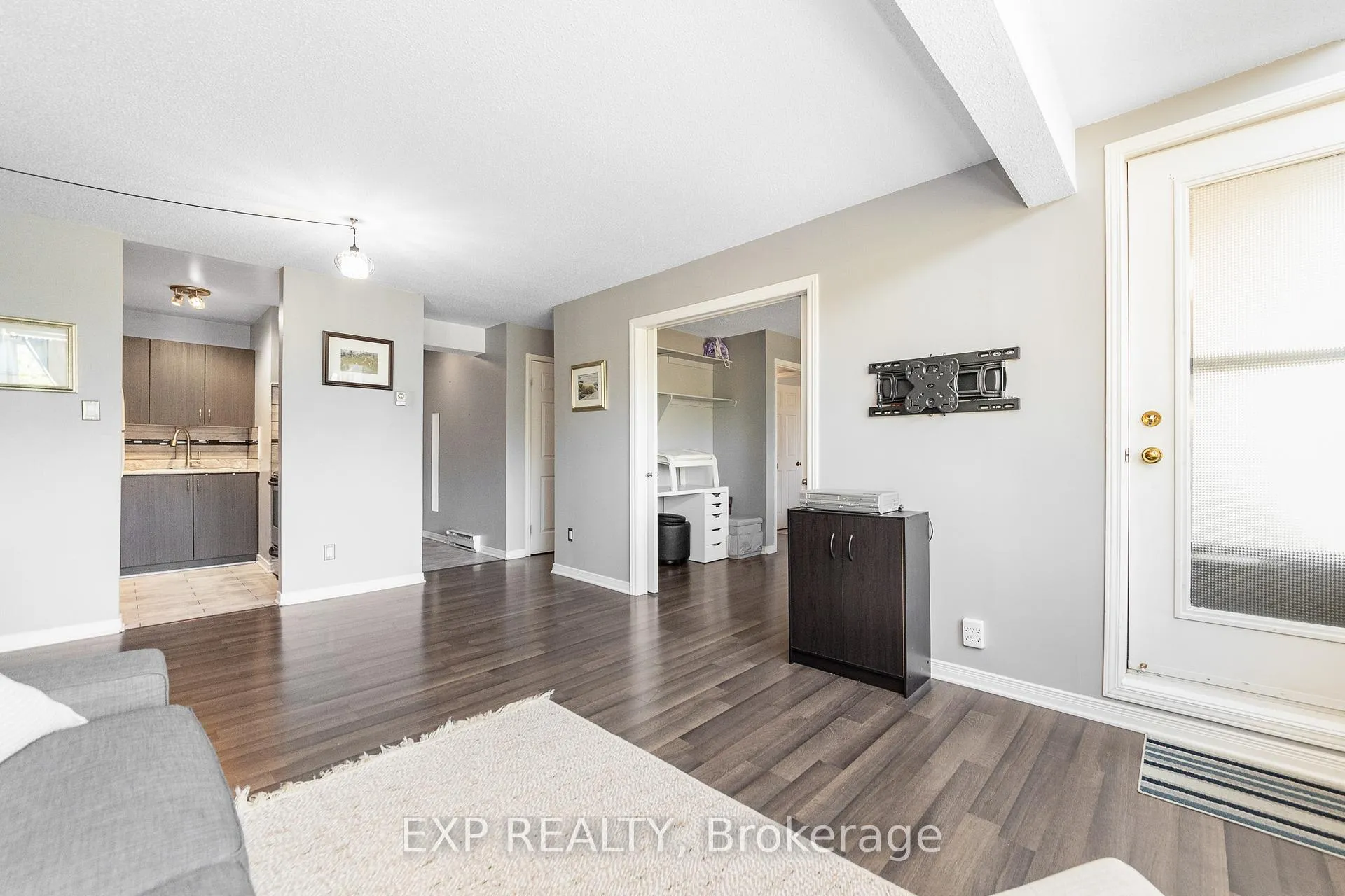 Photo 14 of Unit 305, 1490 Heron Road, Ottawa, Heron Gate — HOMEH