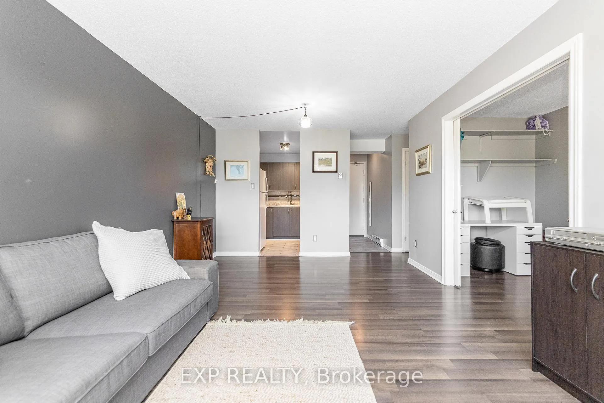Photo 15 of Unit 305, 1490 Heron Road, Ottawa, Heron Gate — HOMEH