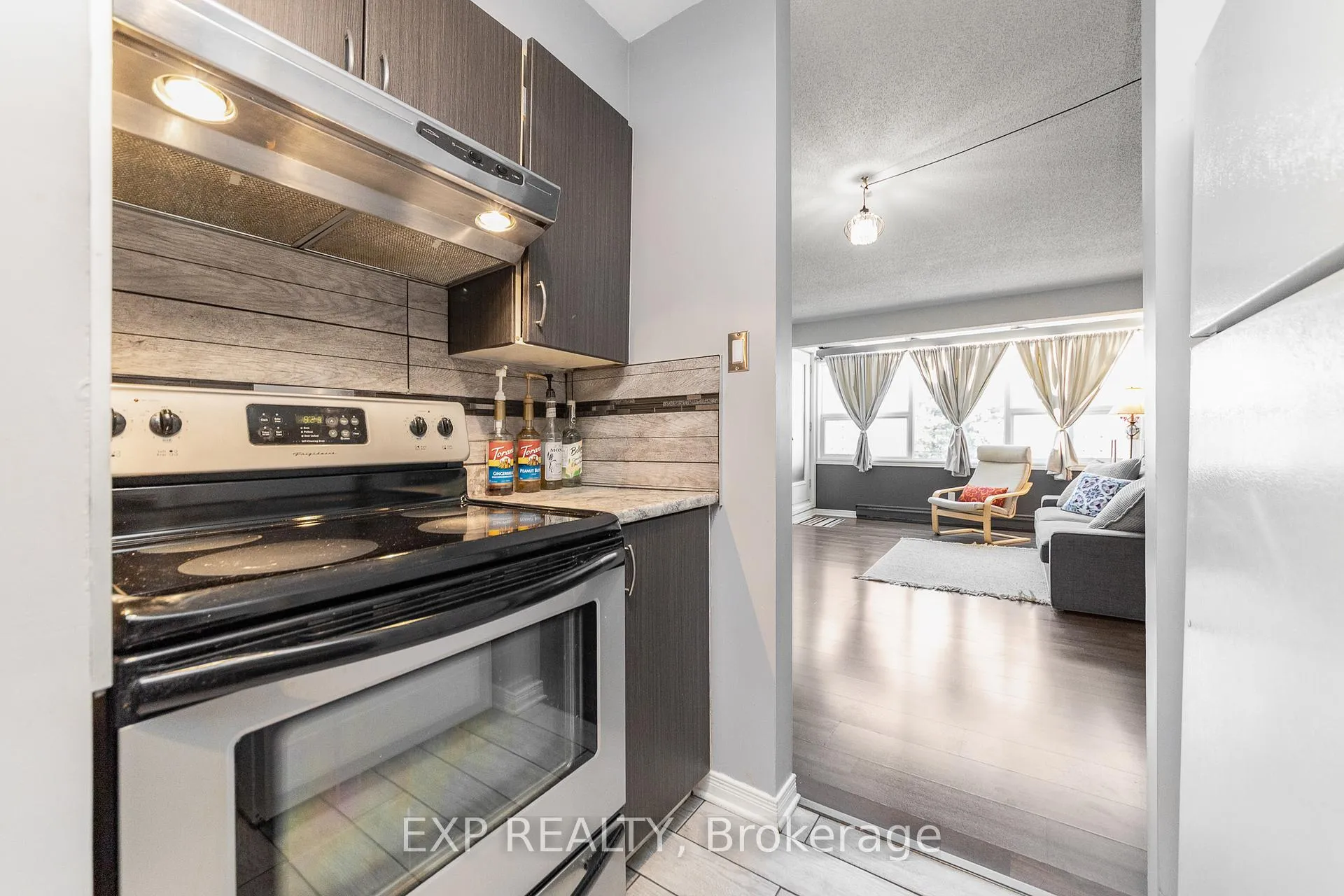 Photo 19 of Unit 305, 1490 Heron Road, Ottawa, Heron Gate — HOMEH