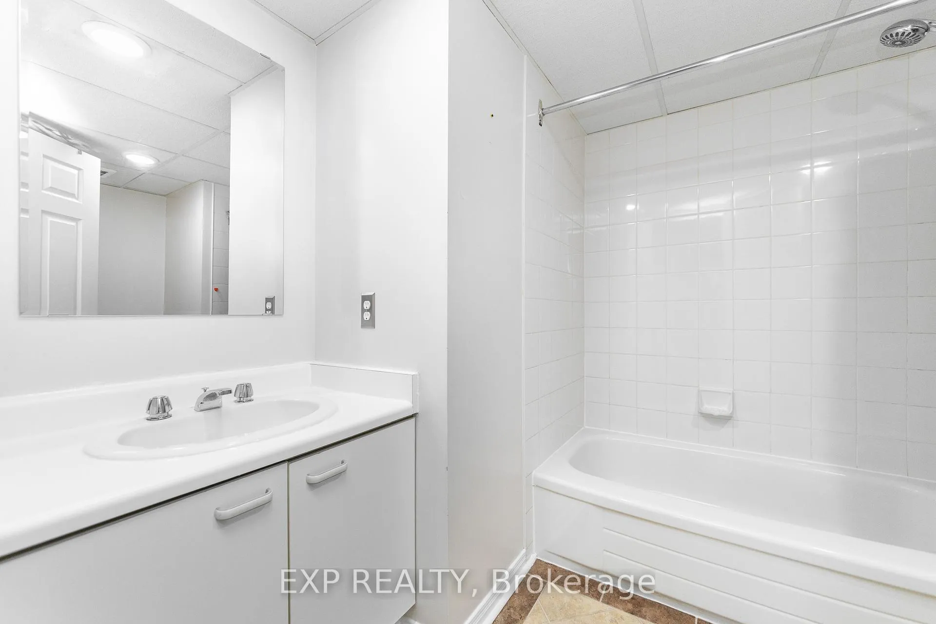 Photo 25 of Unit 305, 1490 Heron Road, Ottawa, Heron Gate — HOMEH
