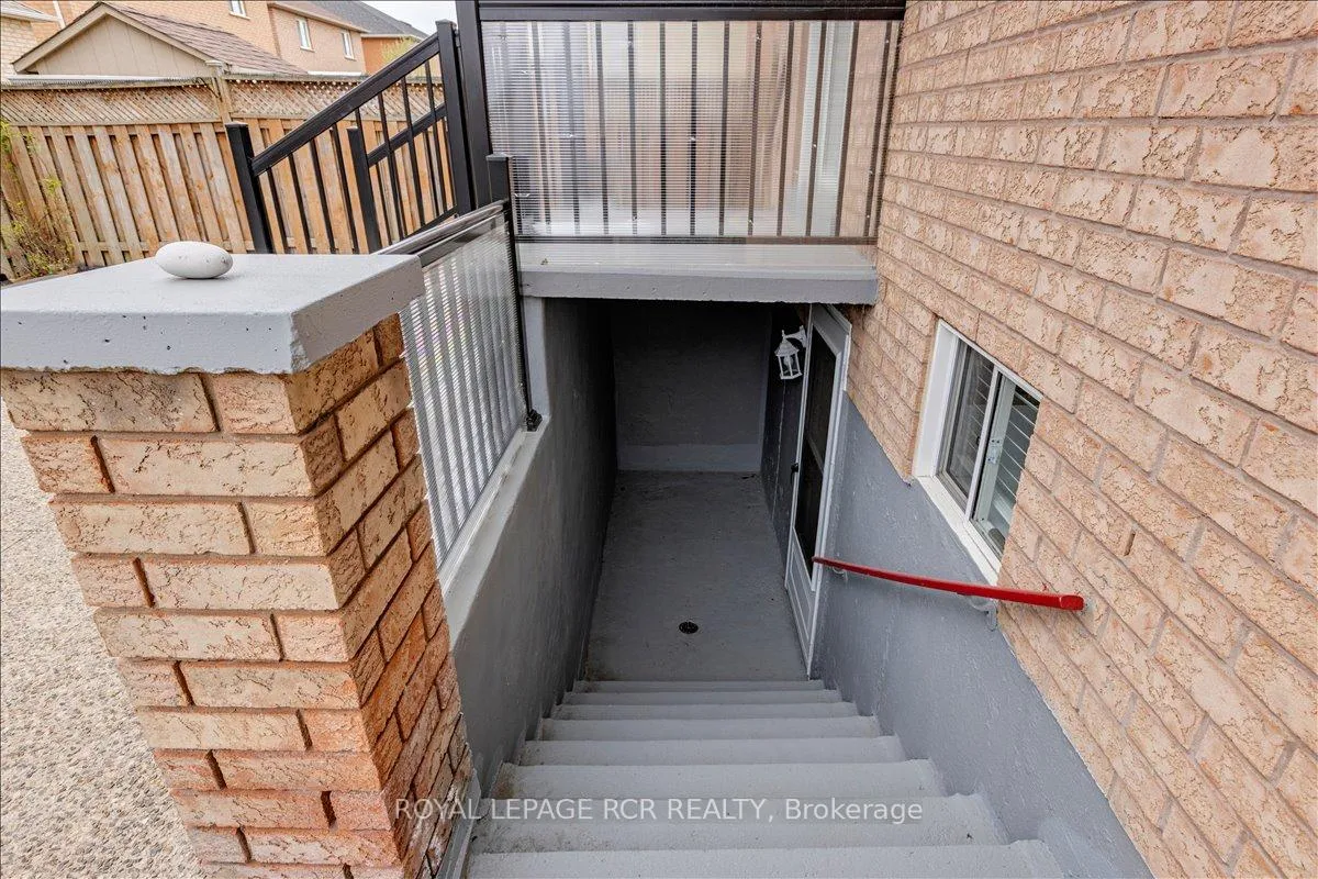 Photo 20 of 293 Van Kirk Drive, Brampton, Northwest Sandalwood Parkway — HOMEH