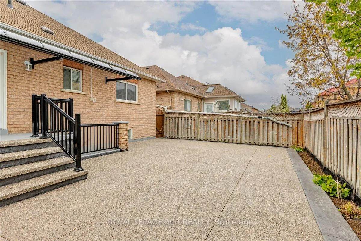 Photo 31 of 293 Van Kirk Drive, Brampton, Northwest Sandalwood Parkway — HOMEH
