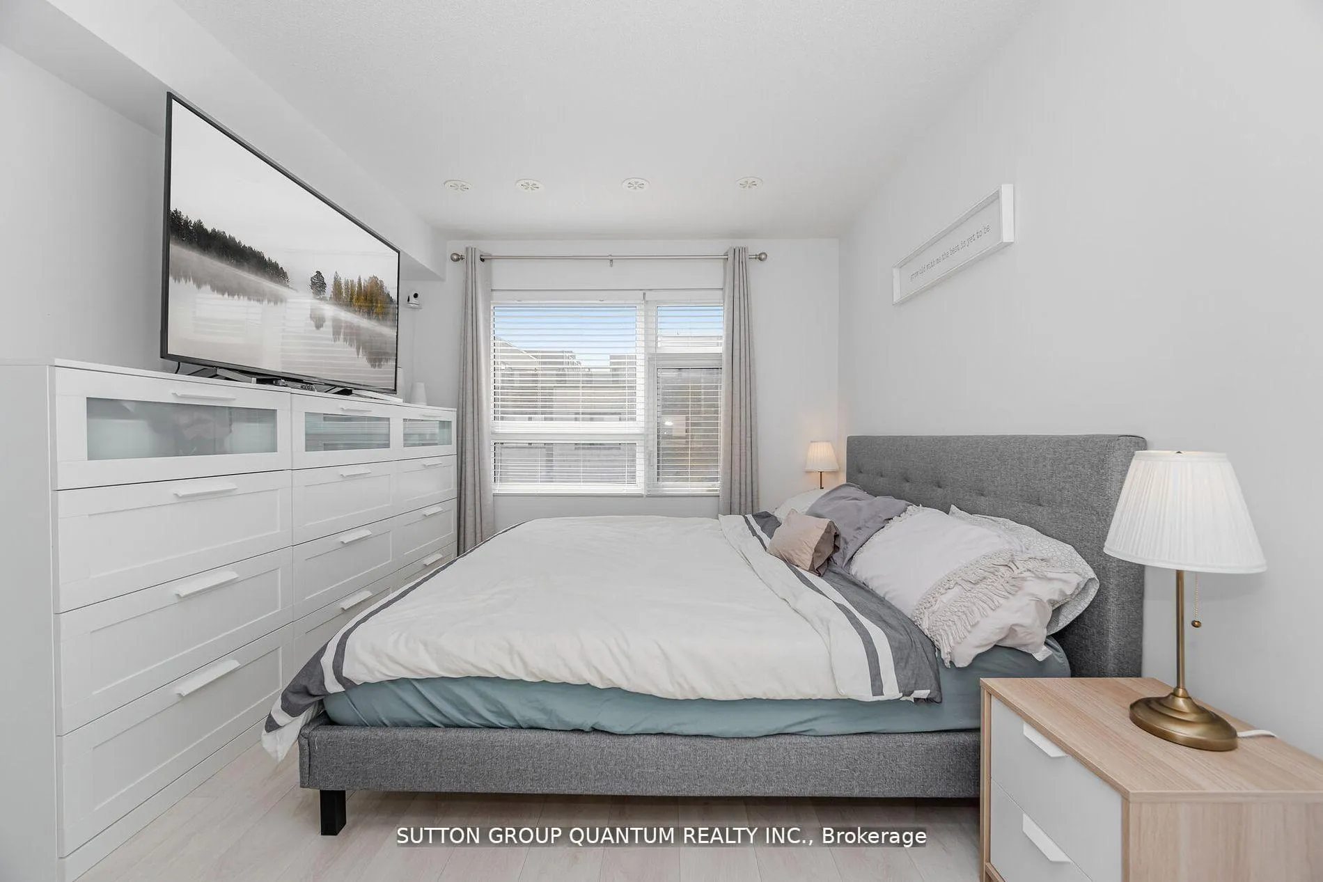 Photo 14 of Unit 19, 1121 Cooke Boulevard, Burlington, LaSalle — HOMEH