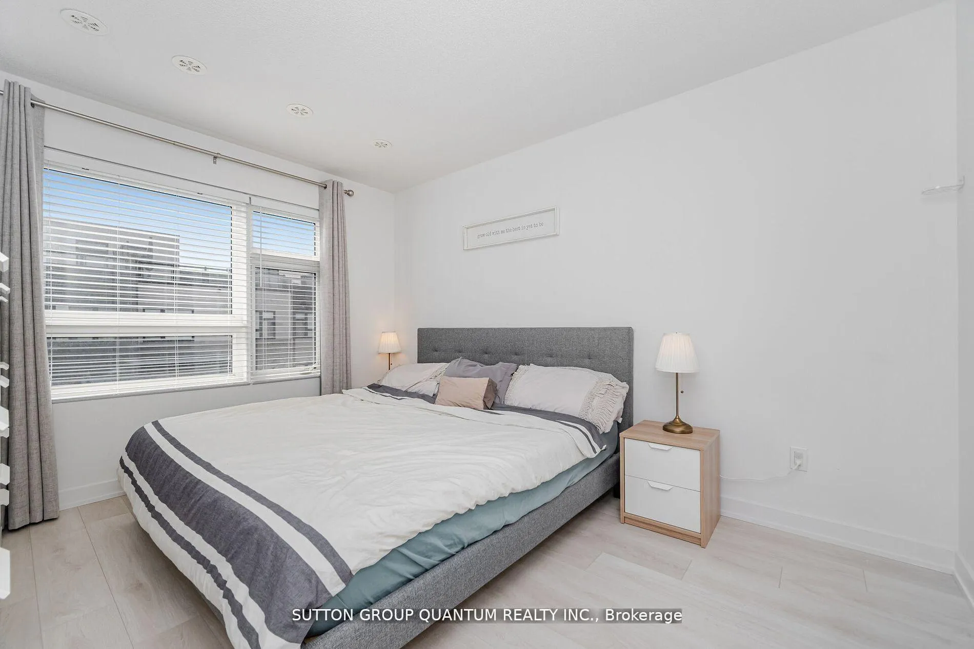 Photo 15 of Unit 19, 1121 Cooke Boulevard, Burlington, LaSalle — HOMEH