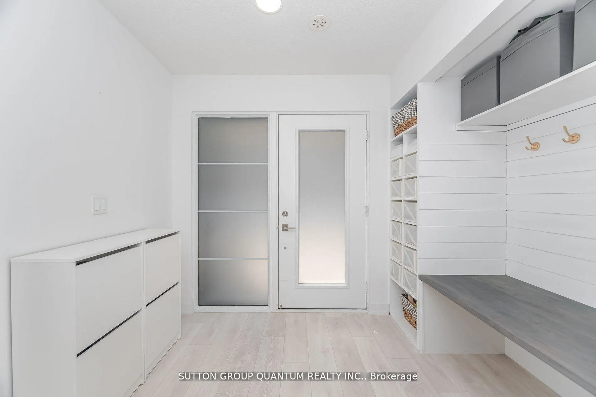 Photo 21 of Unit 19, 1121 Cooke Boulevard, Burlington, LaSalle — HOMEH