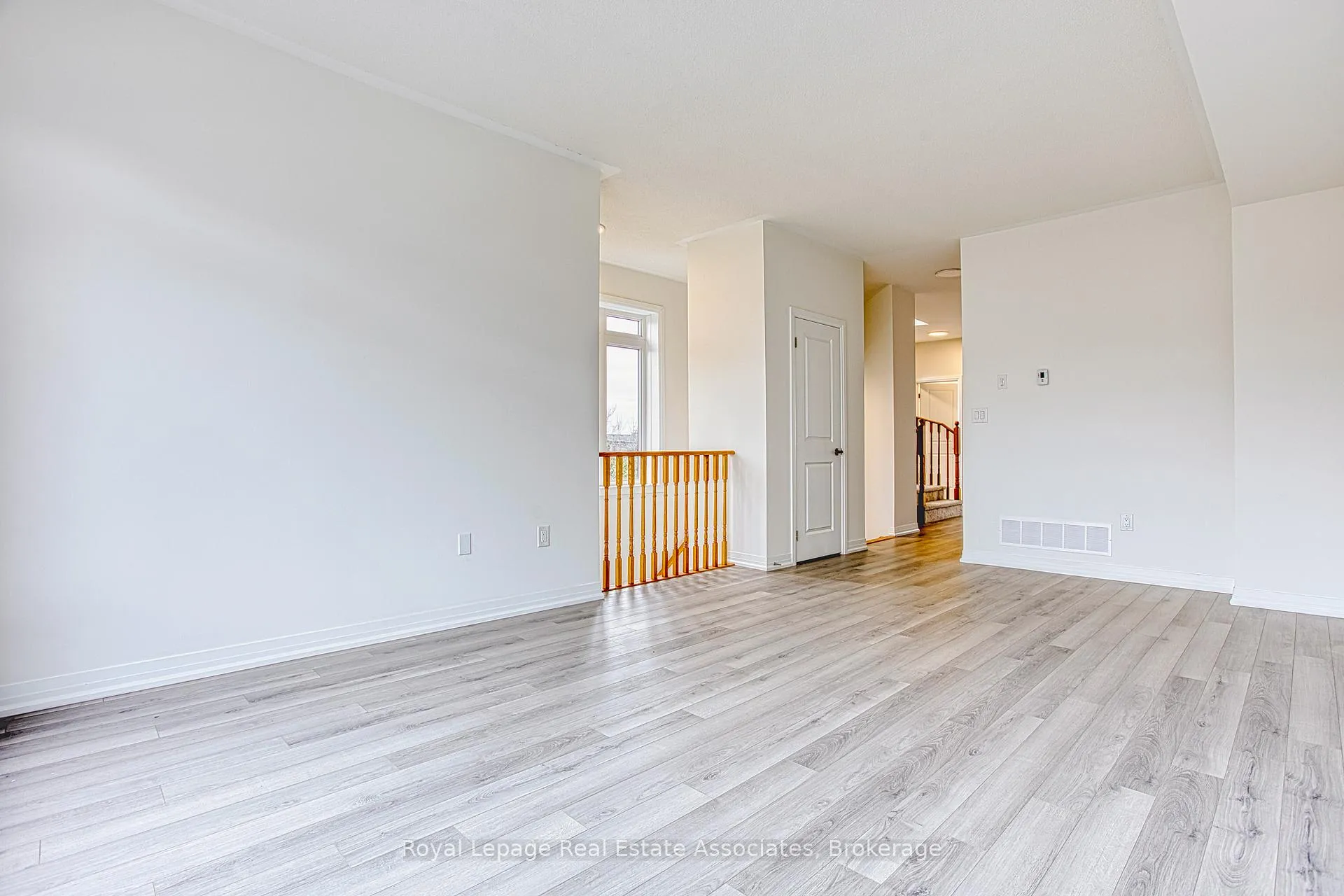 Photo 11 of 62 Sidney Rose Common, St. Catharines, Glendale/Glenridge — HOMEH