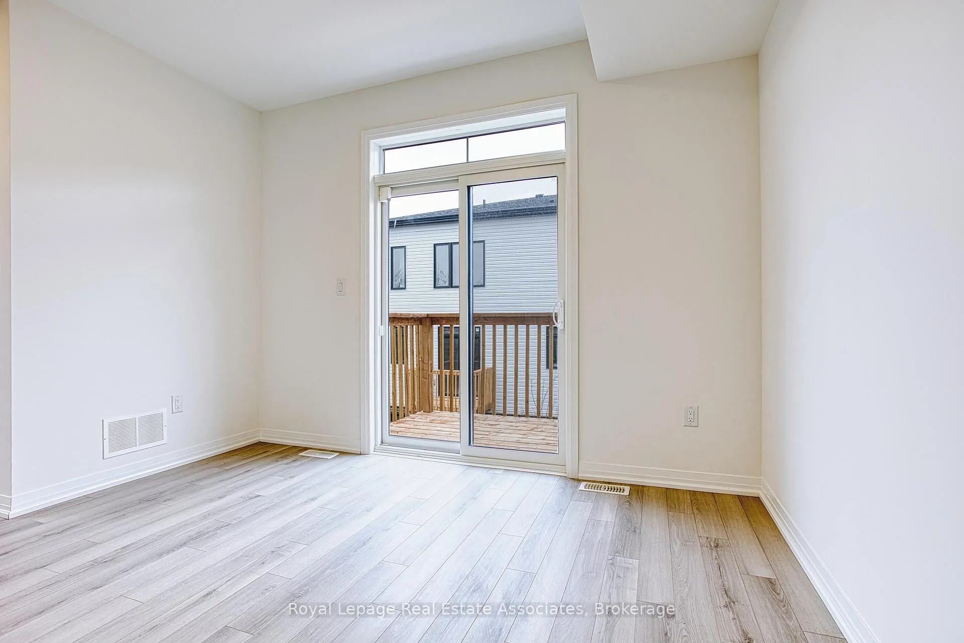 Photo 16 of 62 Sidney Rose Common, St. Catharines, Glendale/Glenridge — HOMEH