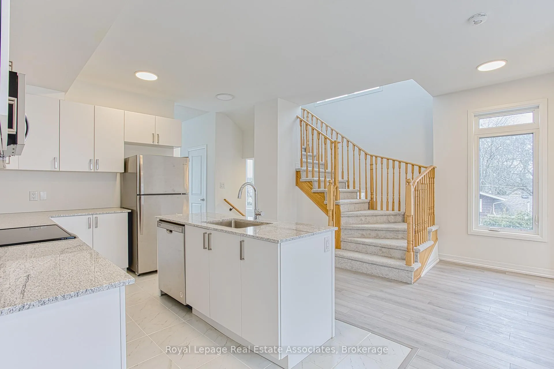 Photo 32 of 62 Sidney Rose Common, St. Catharines, Glendale/Glenridge — HOMEH