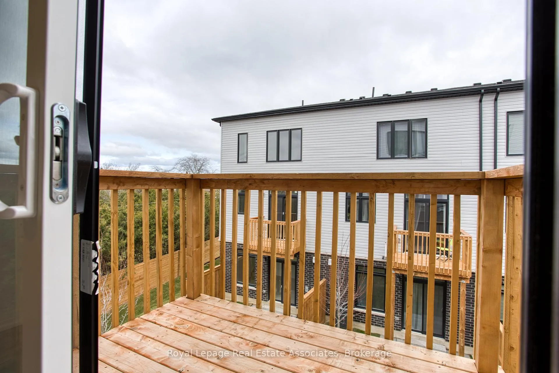 Photo 35 of 62 Sidney Rose Common, St. Catharines, Glendale/Glenridge — HOMEH