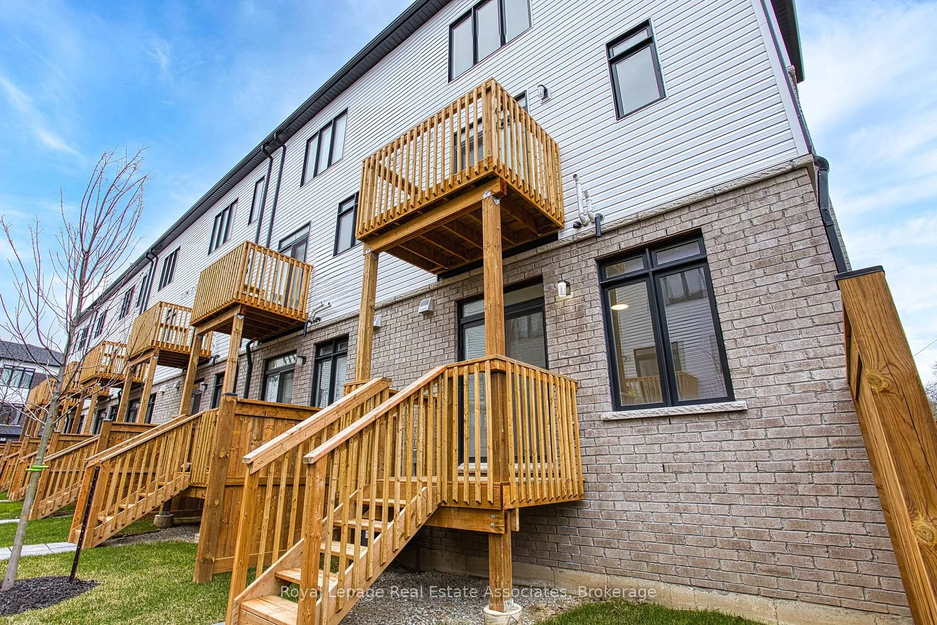 Photo 38 of 62 Sidney Rose Common, St. Catharines, Glendale/Glenridge — HOMEH