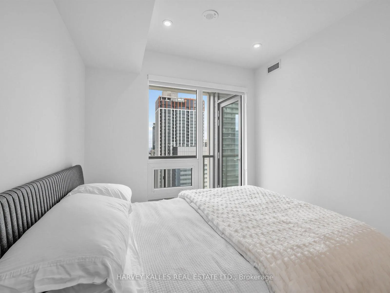 Photo 20 of Unit 4007, 108 Peter Street, Toronto, Waterfront Communities — HOMEH