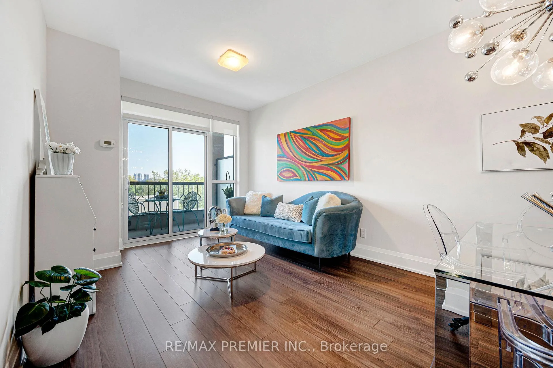 Photo 18 of Unit 810, 2 Old Mill Drive, Toronto, High Park-Swansea — HOMEH