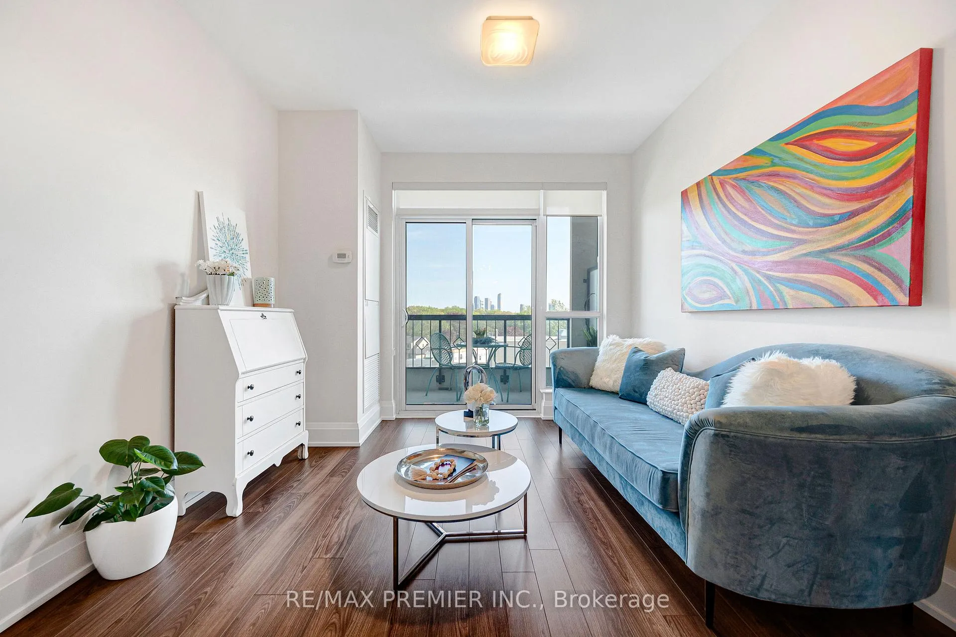Photo 19 of Unit 810, 2 Old Mill Drive, Toronto, High Park-Swansea — HOMEH