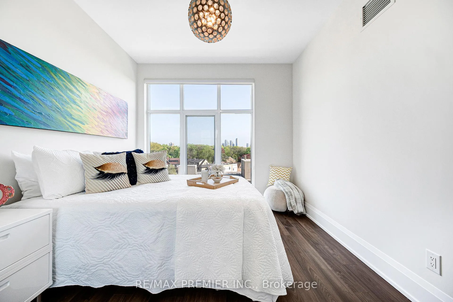 Photo 27 of Unit 810, 2 Old Mill Drive, Toronto, High Park-Swansea — HOMEH