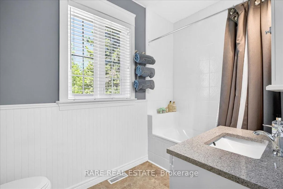Photo 16 of 5284 3 Sunnidale Conc, Clearview, New Lowell — HOMEH